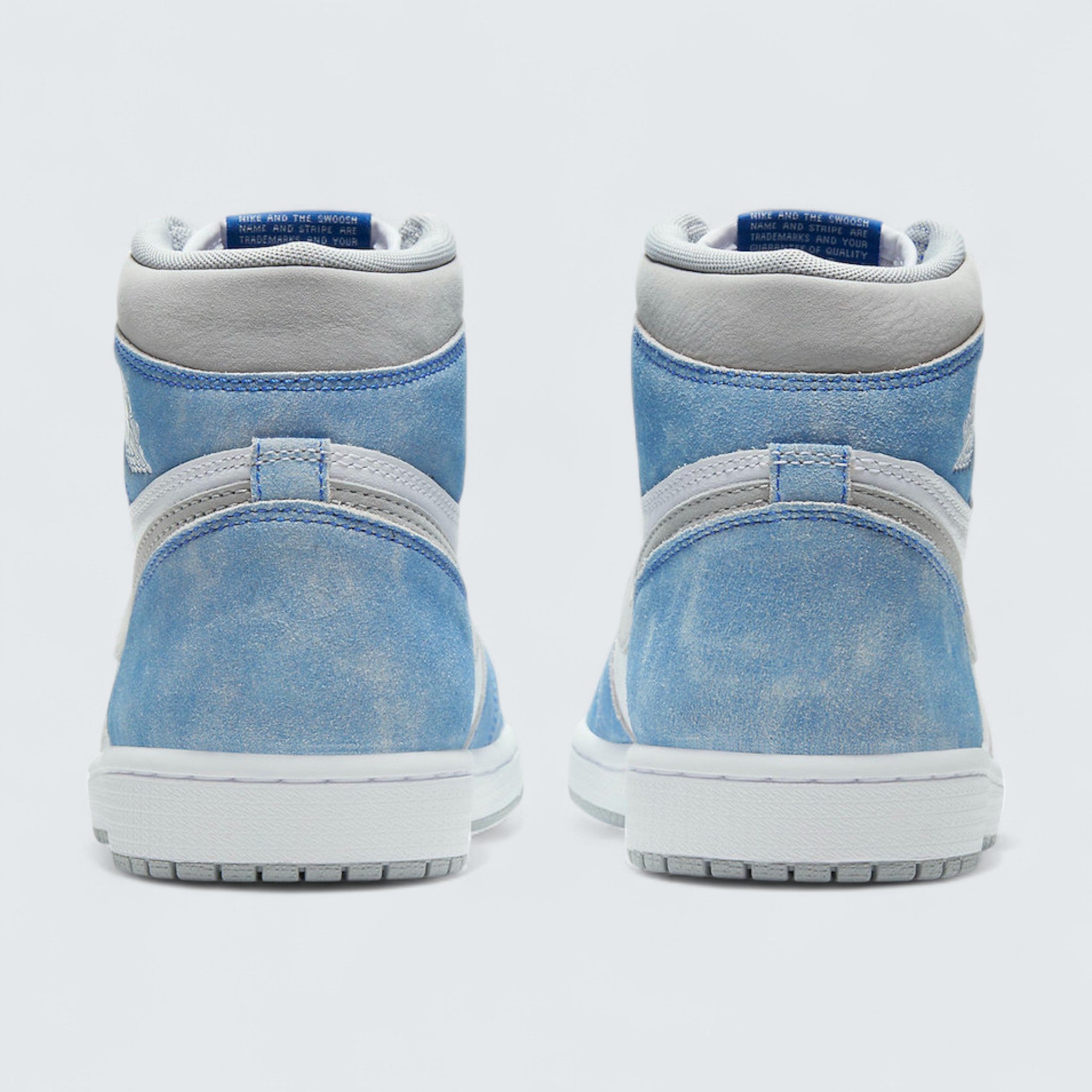 Air Jordan 1 Retro High OG 'Hyper Royal'
