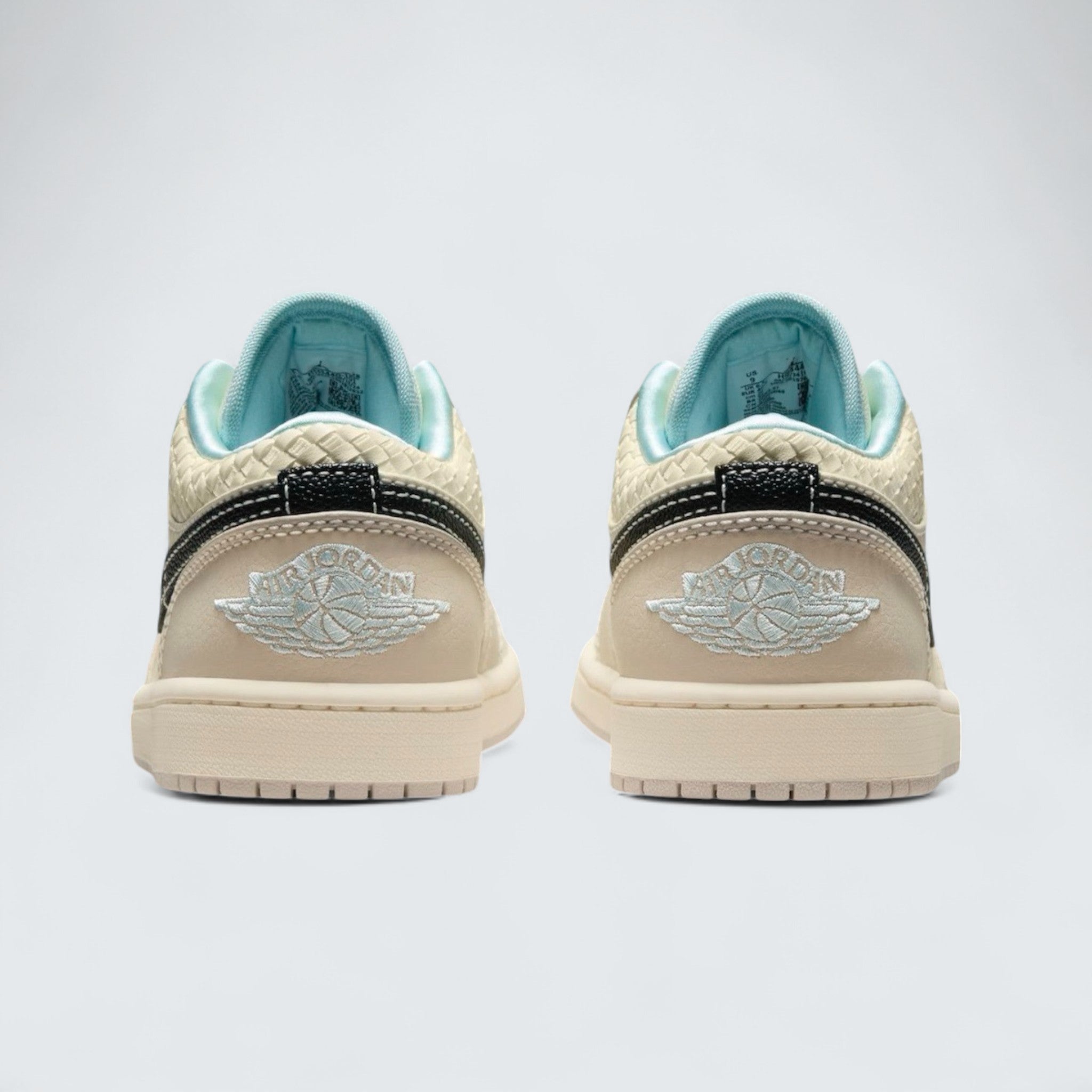 Air Jordan 1 Low SE 'Sanddrift Glacier Blue'