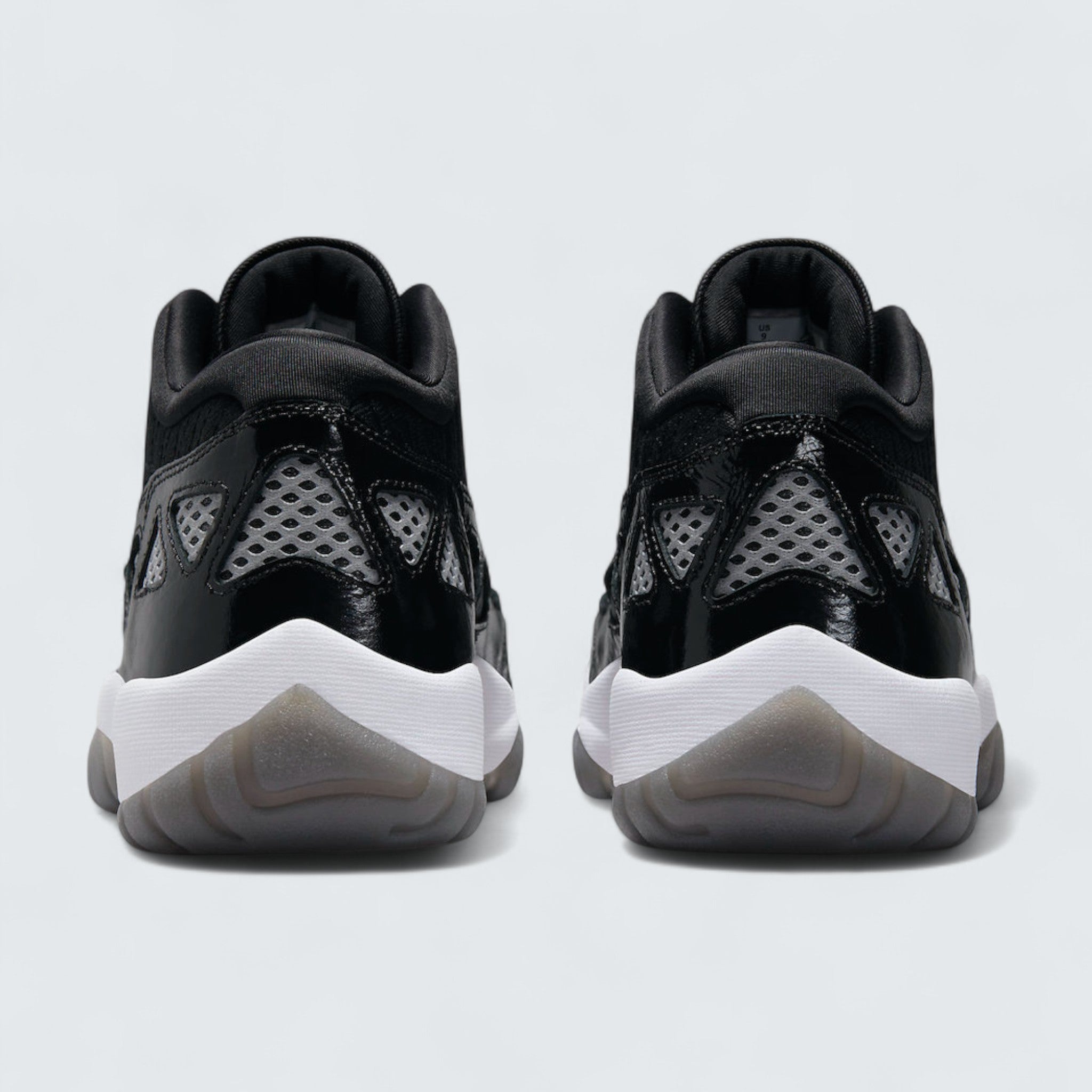 Air Jordan 11 Low IE 'Craft Black White'