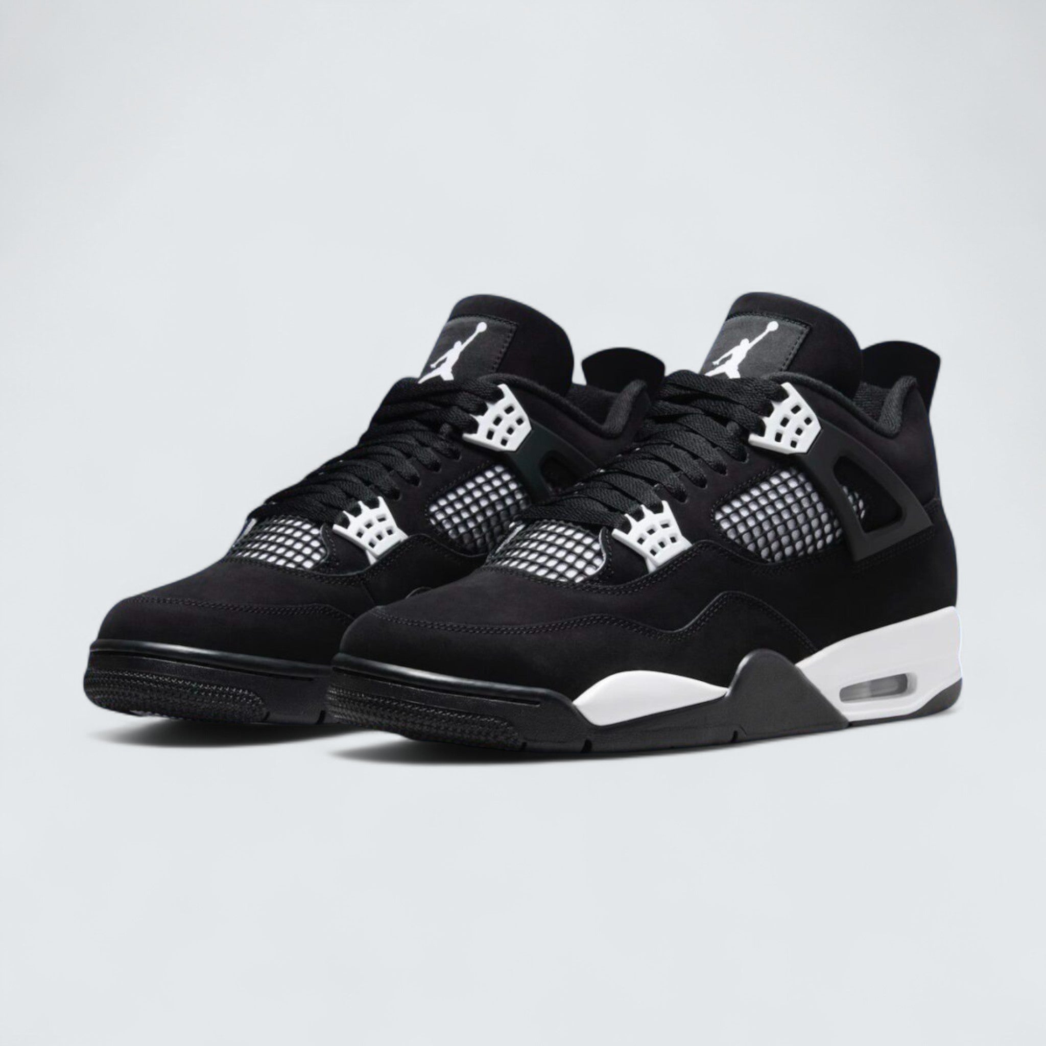 Air Jordan 4 'Black White Thunder'
