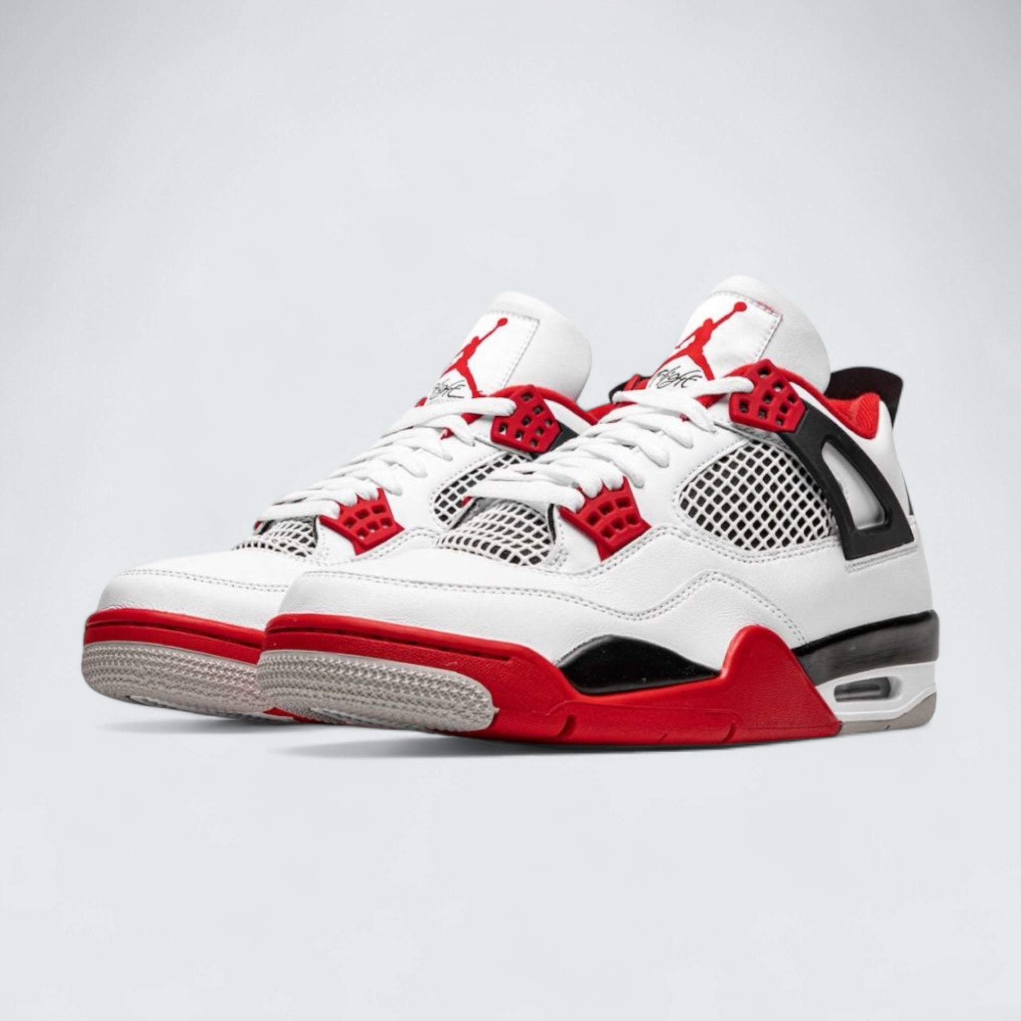 Air Jordan 4 'Fire Red'