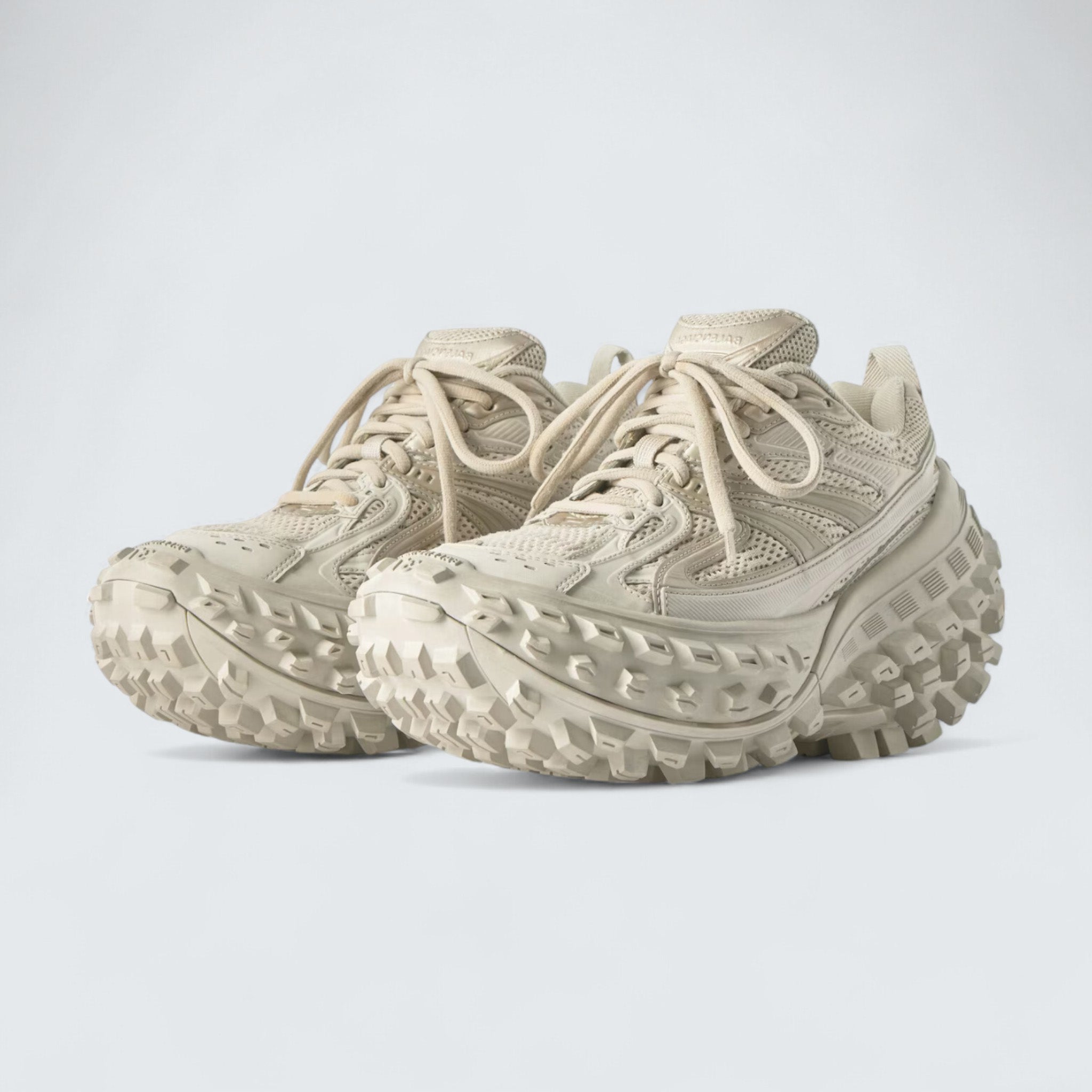 Bouncer Sneaker in Beige Mesh and Nylon