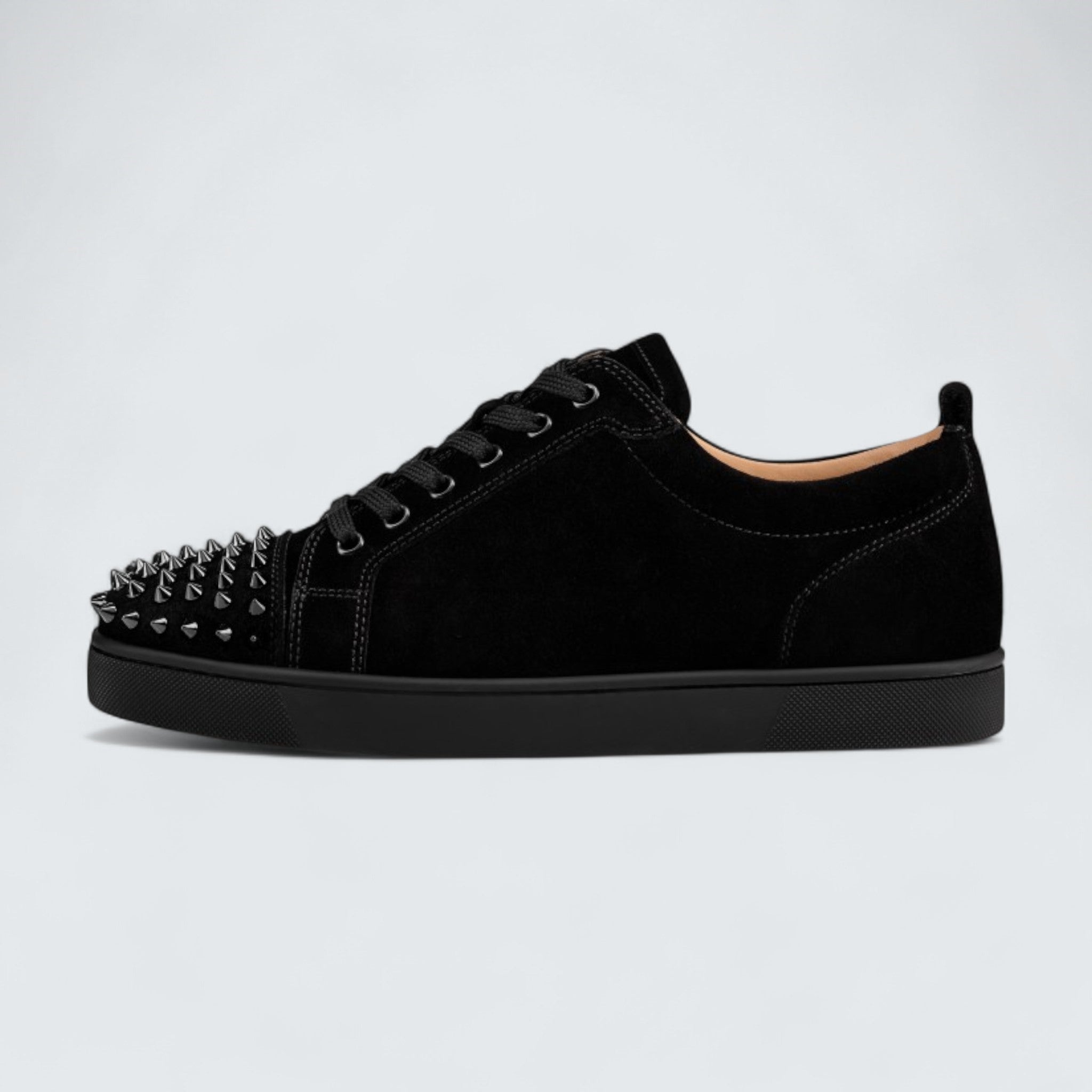 Louis Junior Spikes Veau Velours Black
