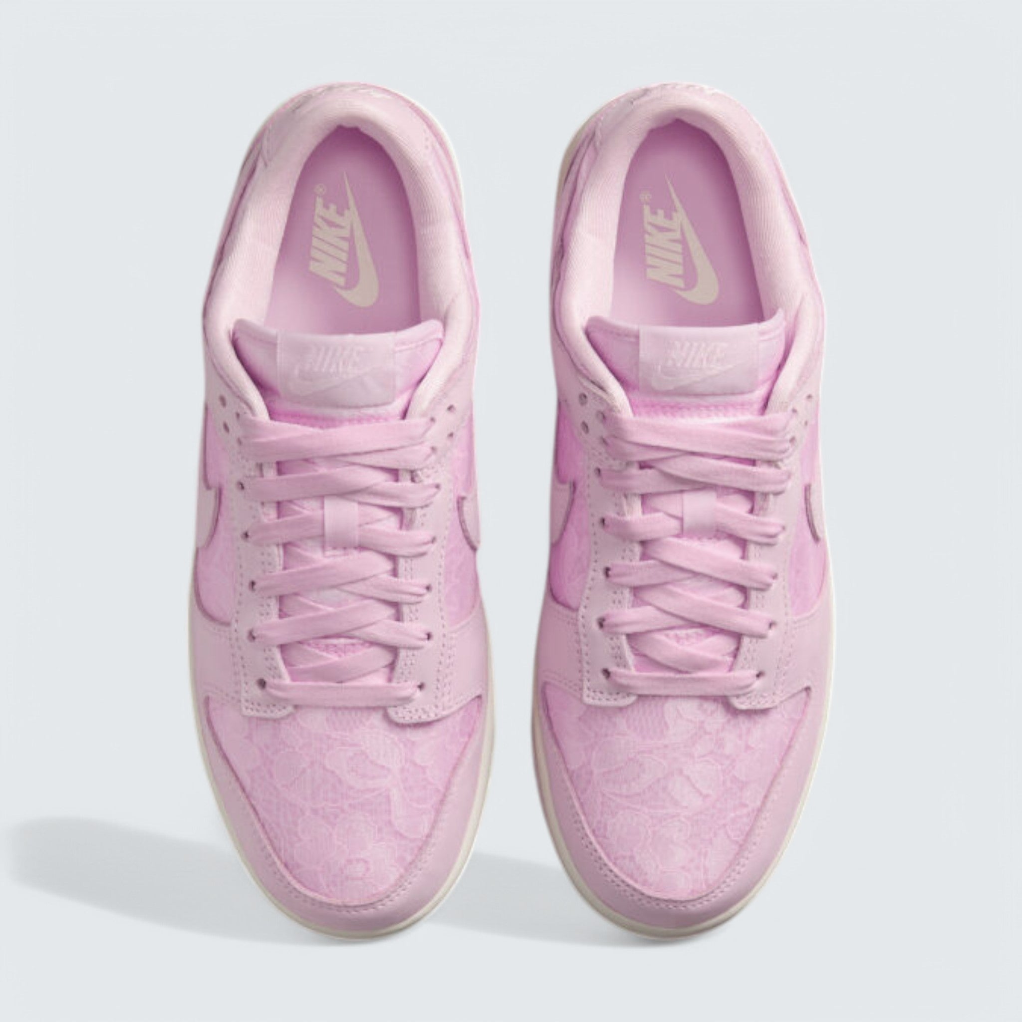 Dunk Low 'Lace Regal Pink'