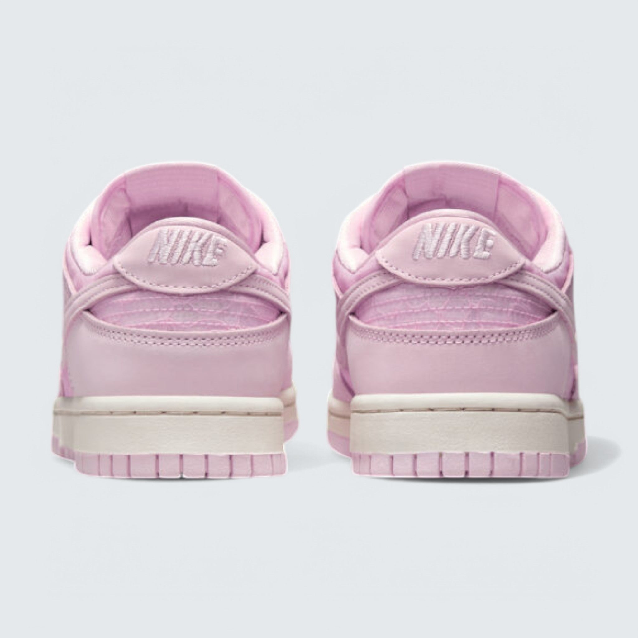 Dunk Low 'Lace Regal Pink'