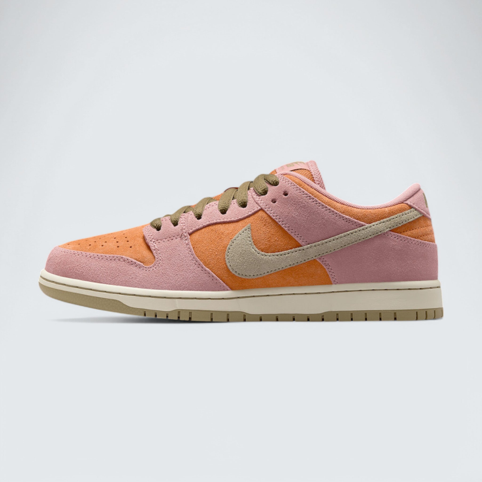 SB Dunk Low 'Red Stardust'
