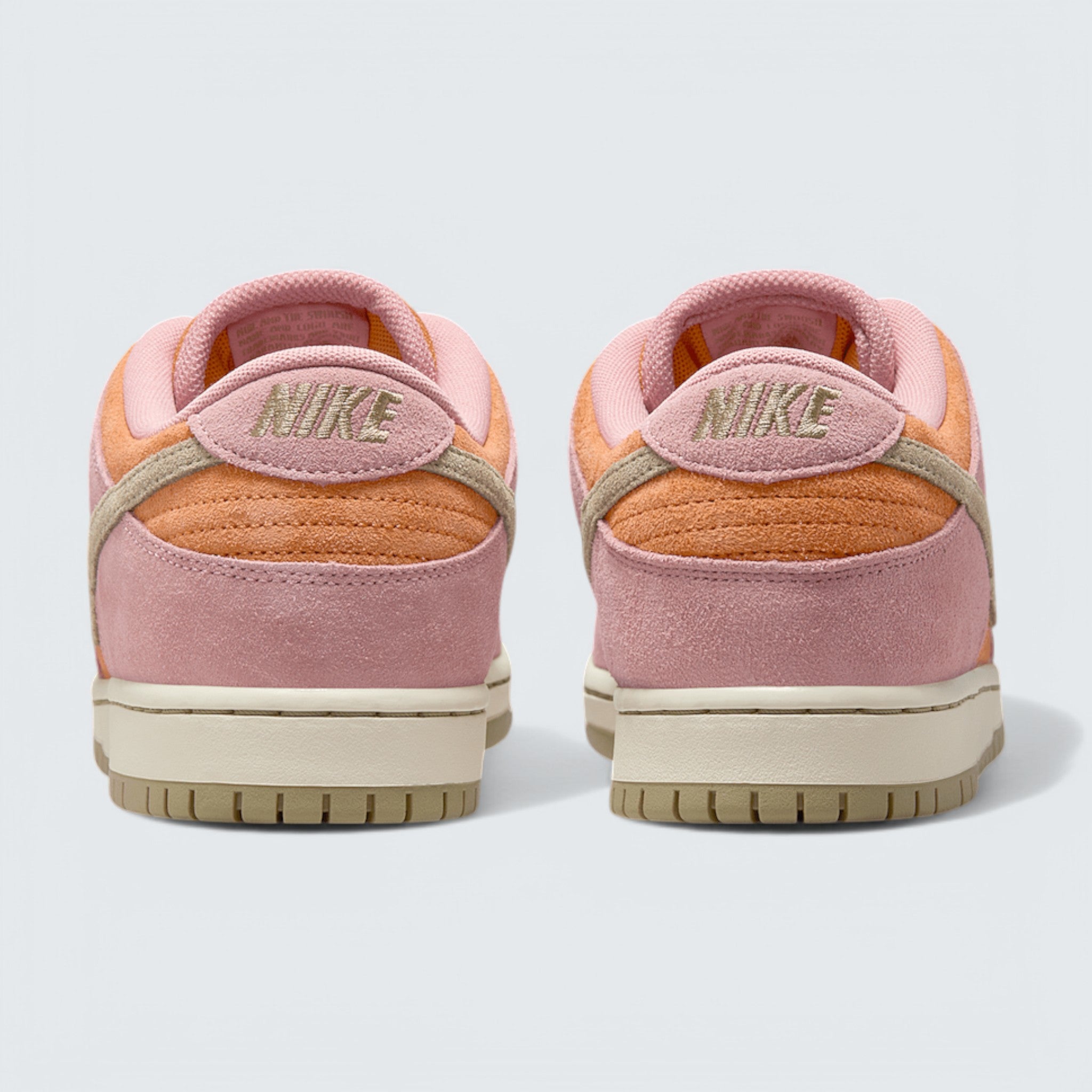 SB Dunk Low 'Red Stardust'