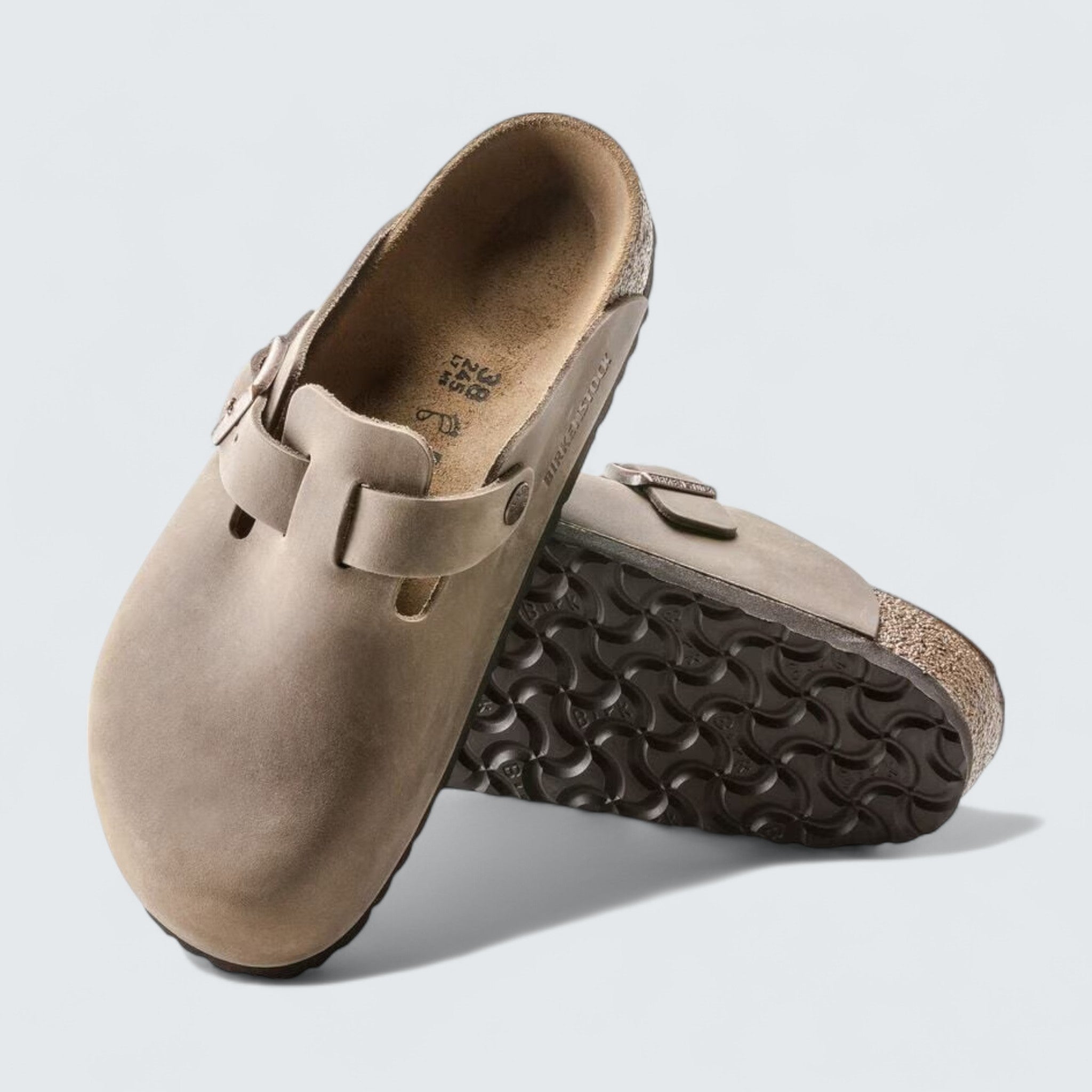 Boston 'Tobacco Brown Oiled Leather'