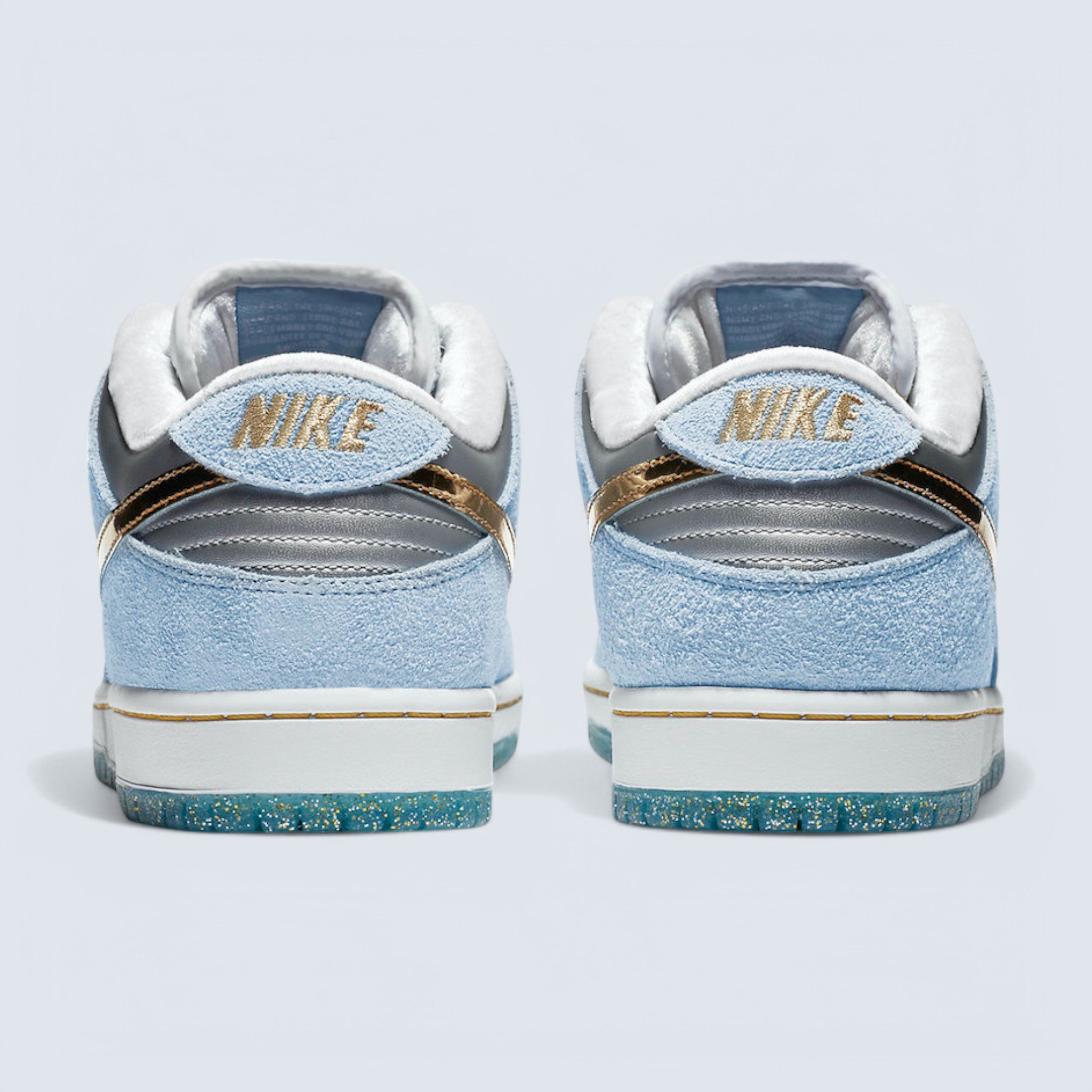 Nike SB Dunk Low 'Holiday Special'