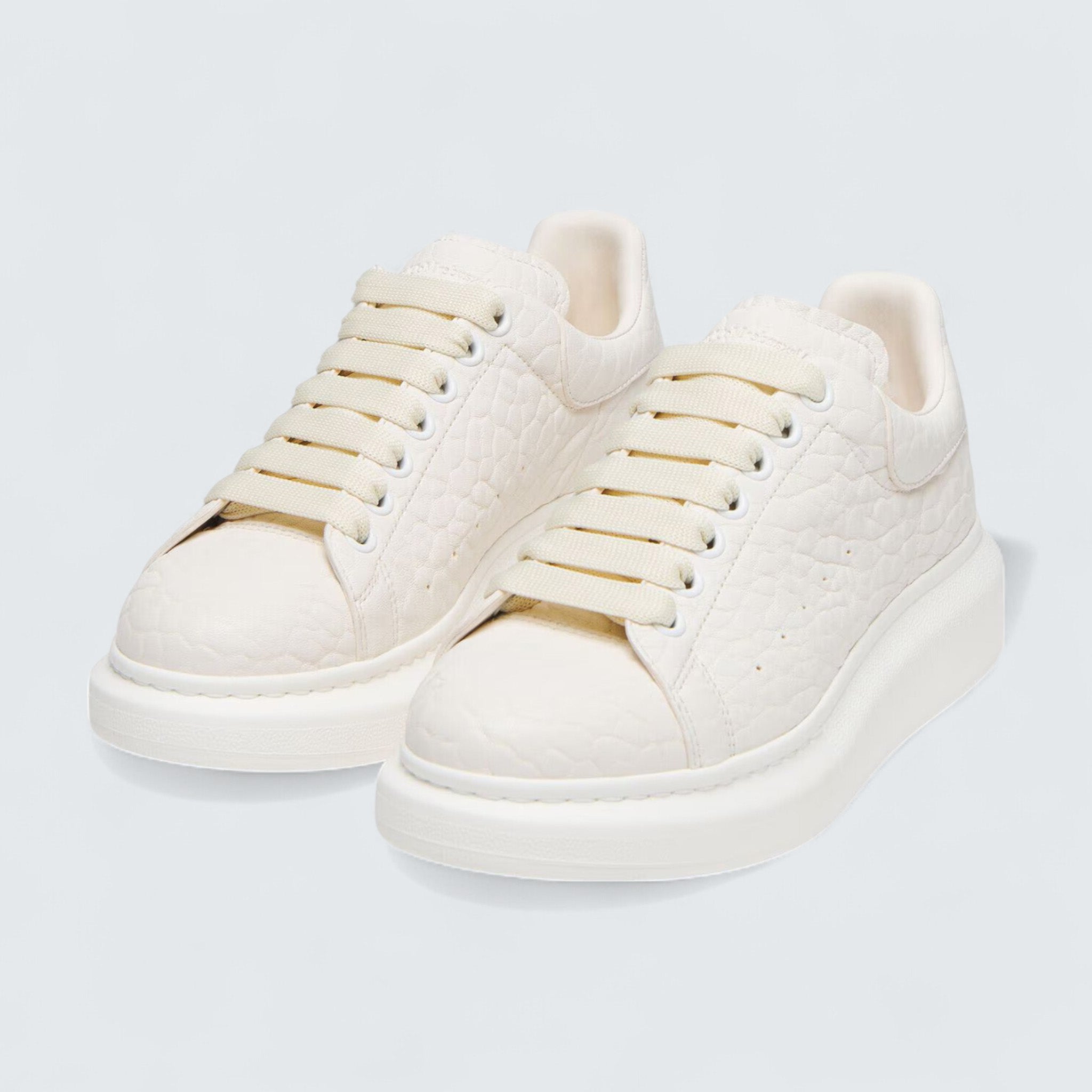 Oversized Sneaker in Off White