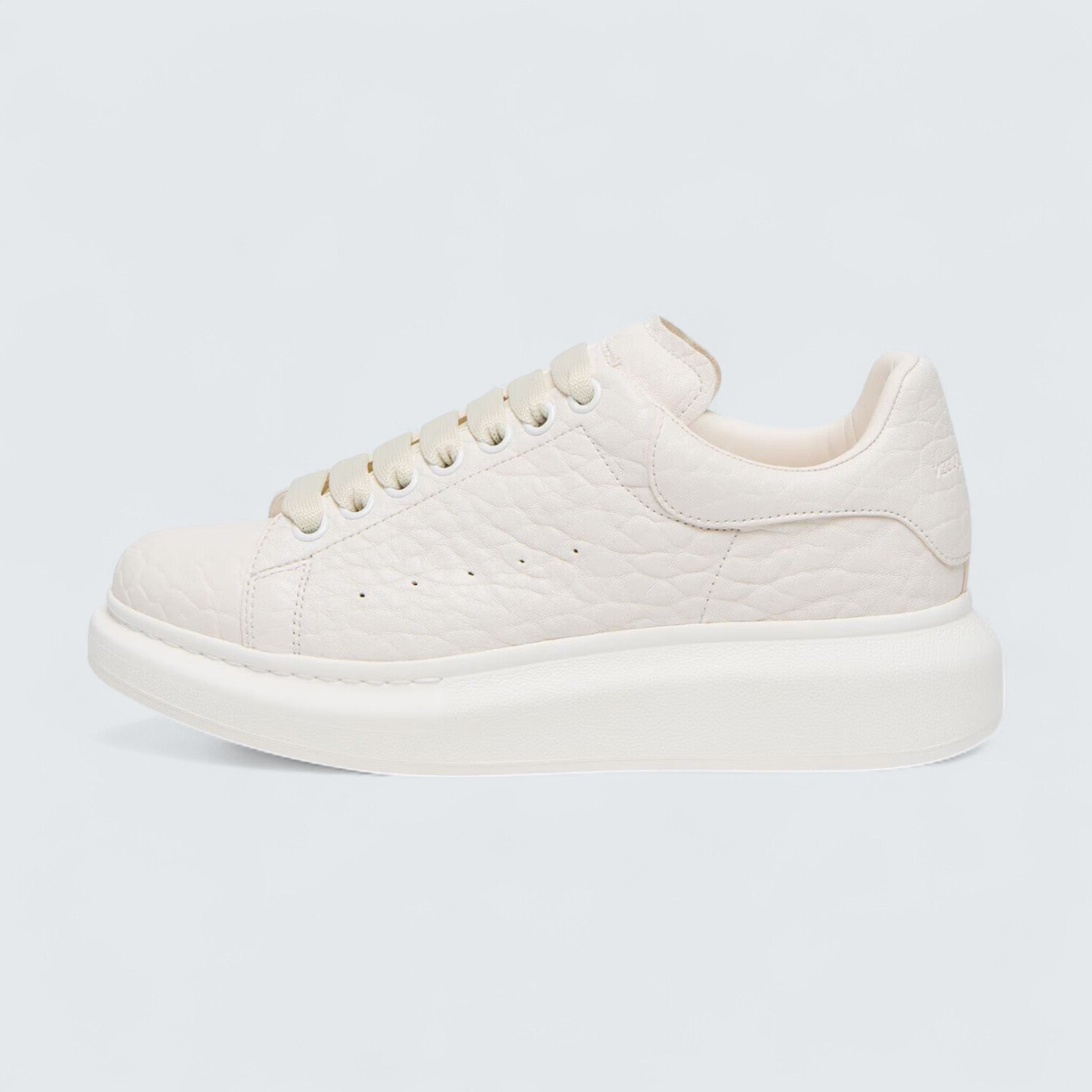 Oversized Sneaker in Off White