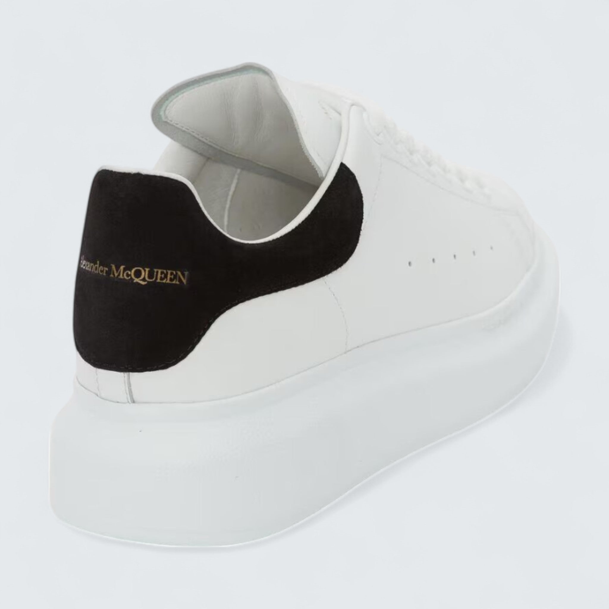 Oversized Sneaker in White Black