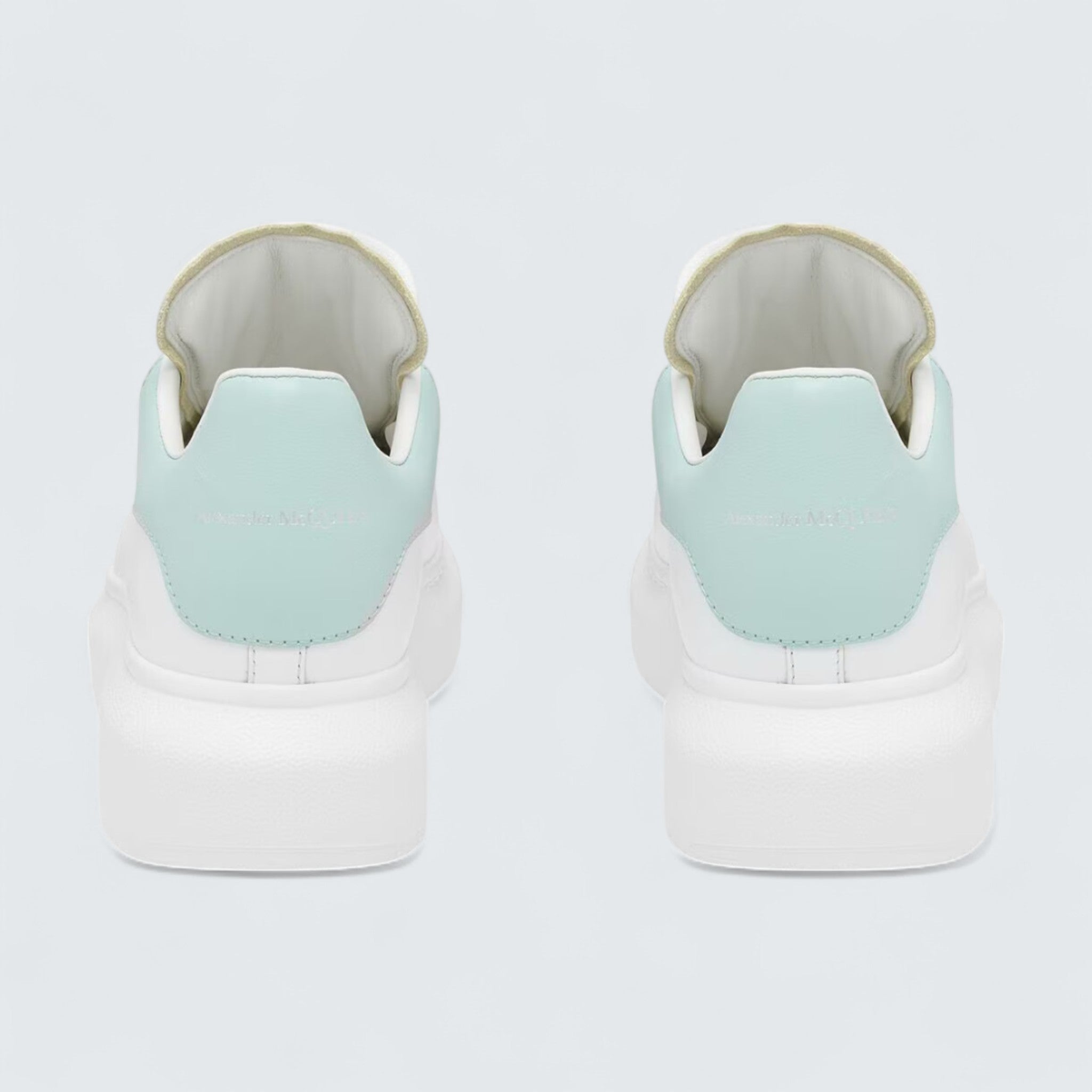 Oversized Sneaker in White Mint