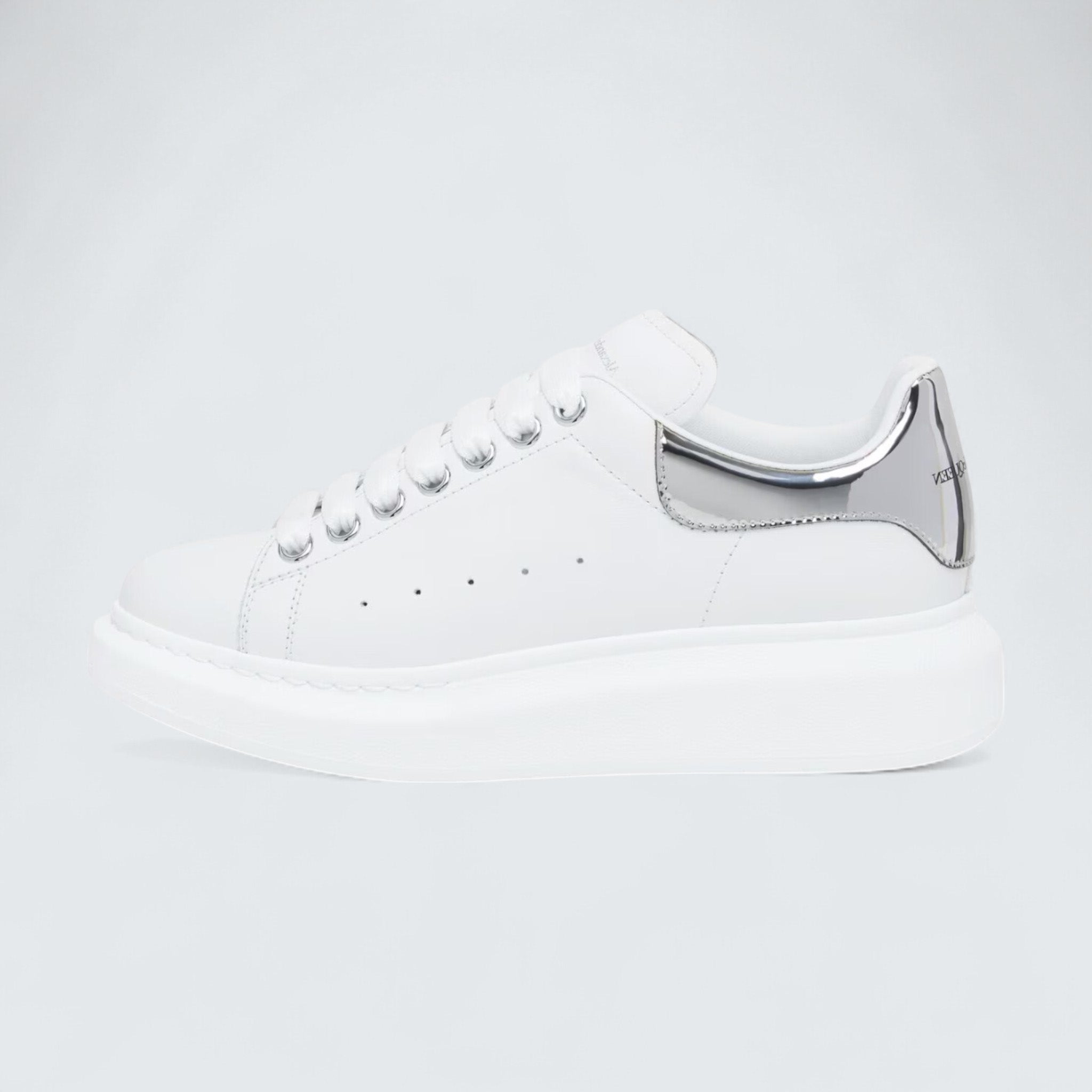 Oversized Sneaker in White Mirror