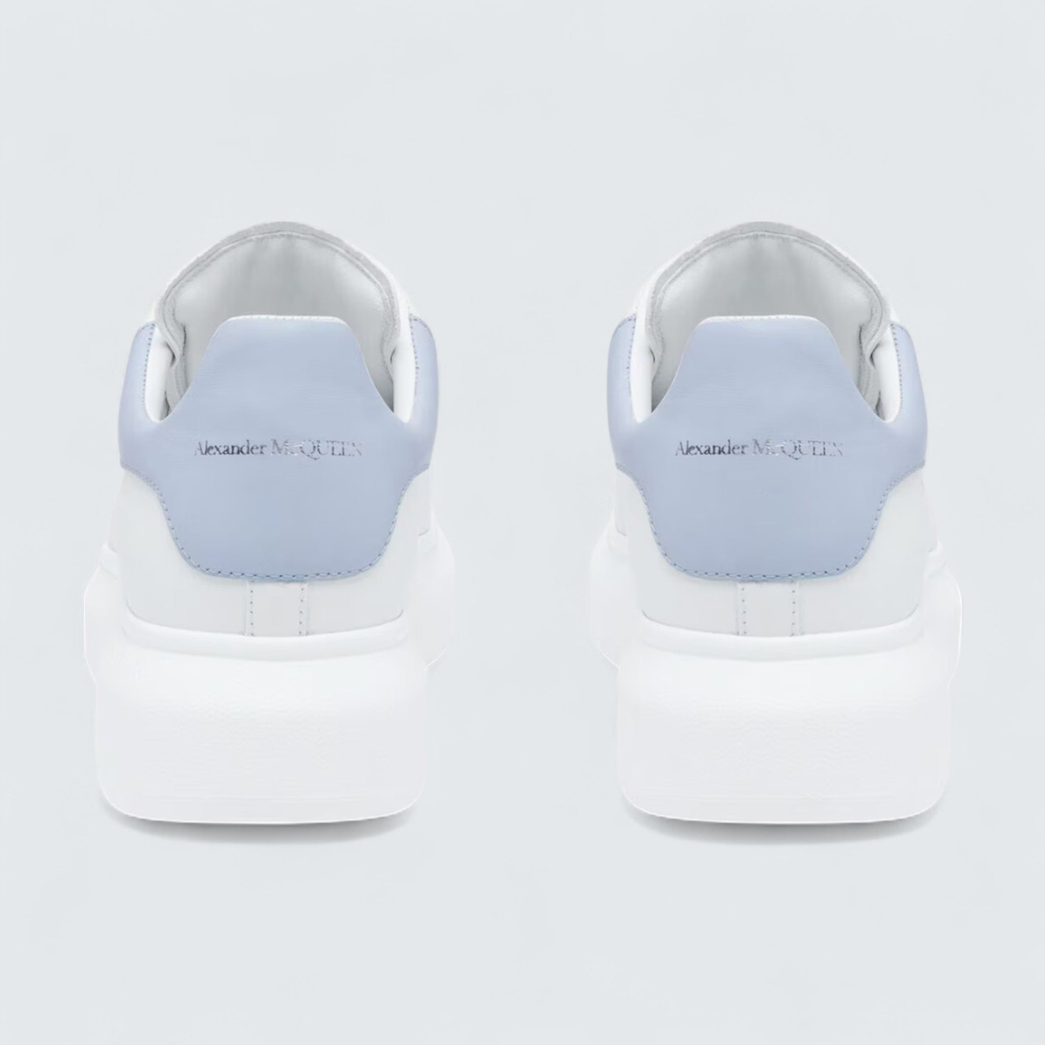 Oversized Sneaker in White Shirting Blue