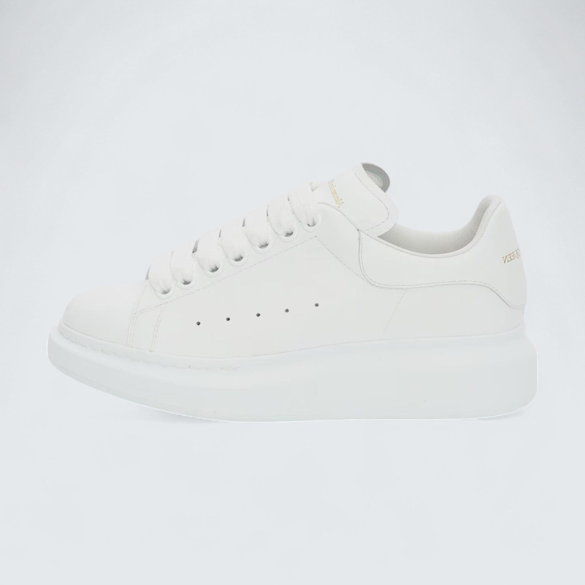 Oversized Sneaker in White