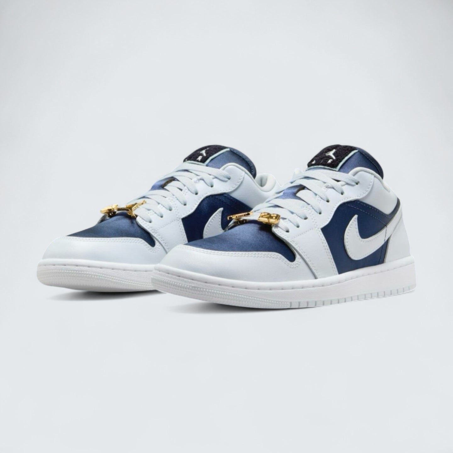 Air Jordan 1 Low SE 'Football Grey'