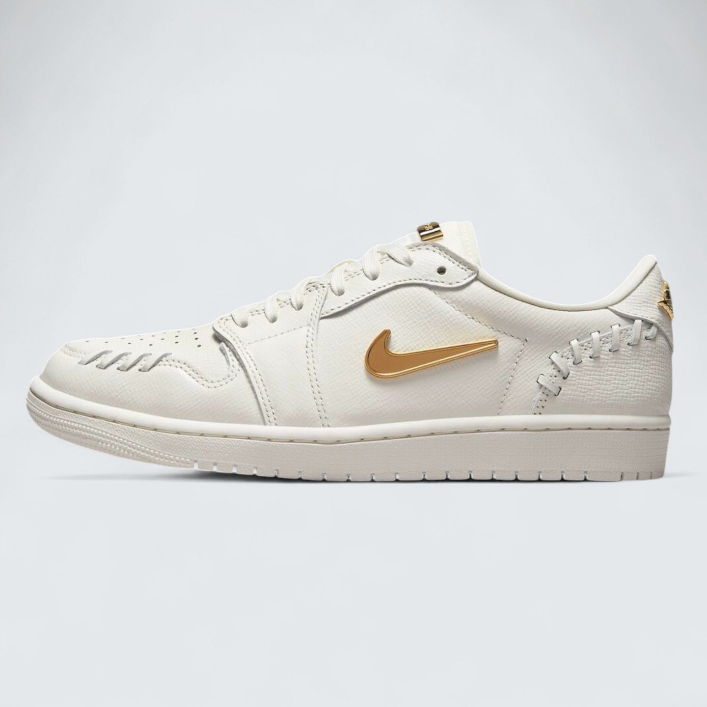 Air Jordan 1 Low Method of Make 'Sail Metallic Gold'