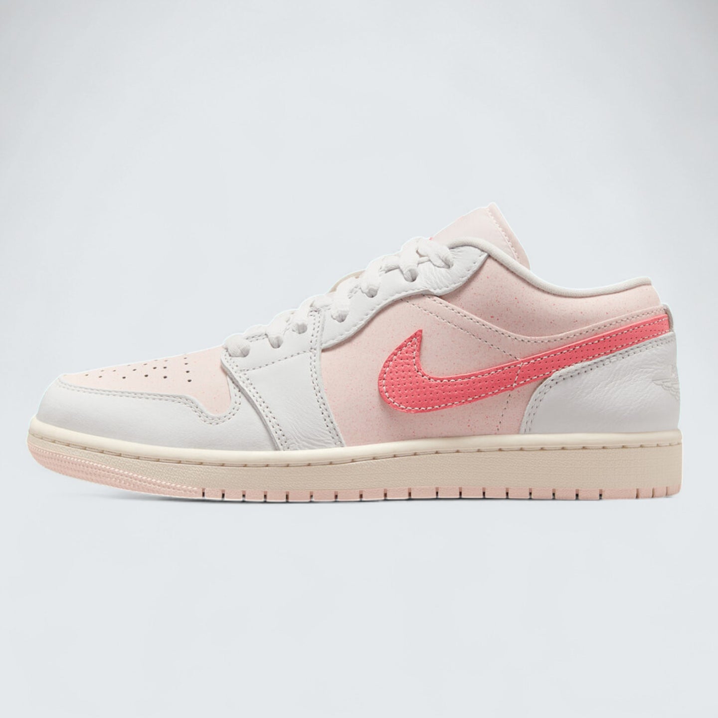 Air Jordan 1 Low SE 'Strawberry Milkshake'