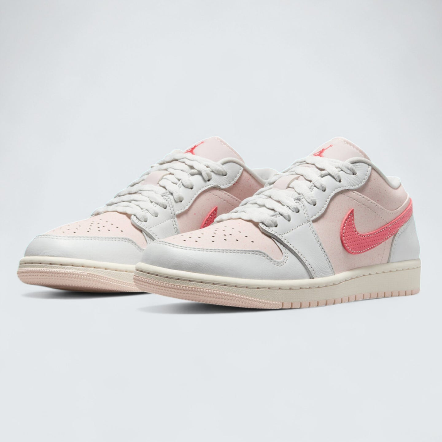 Air Jordan 1 Low SE 'Strawberry Milkshake'