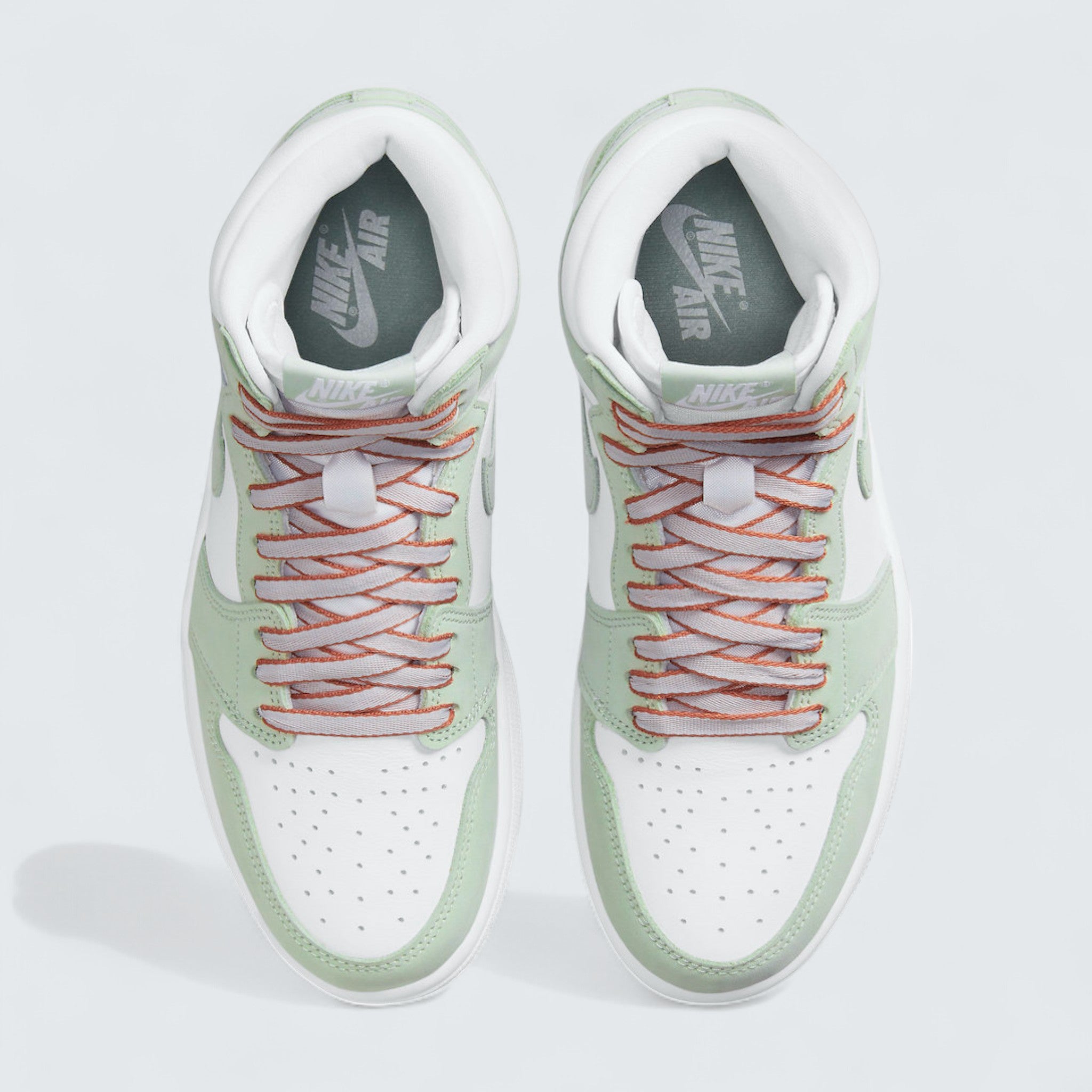 Air Jordan 1 Retro High OG 'Seafoam'