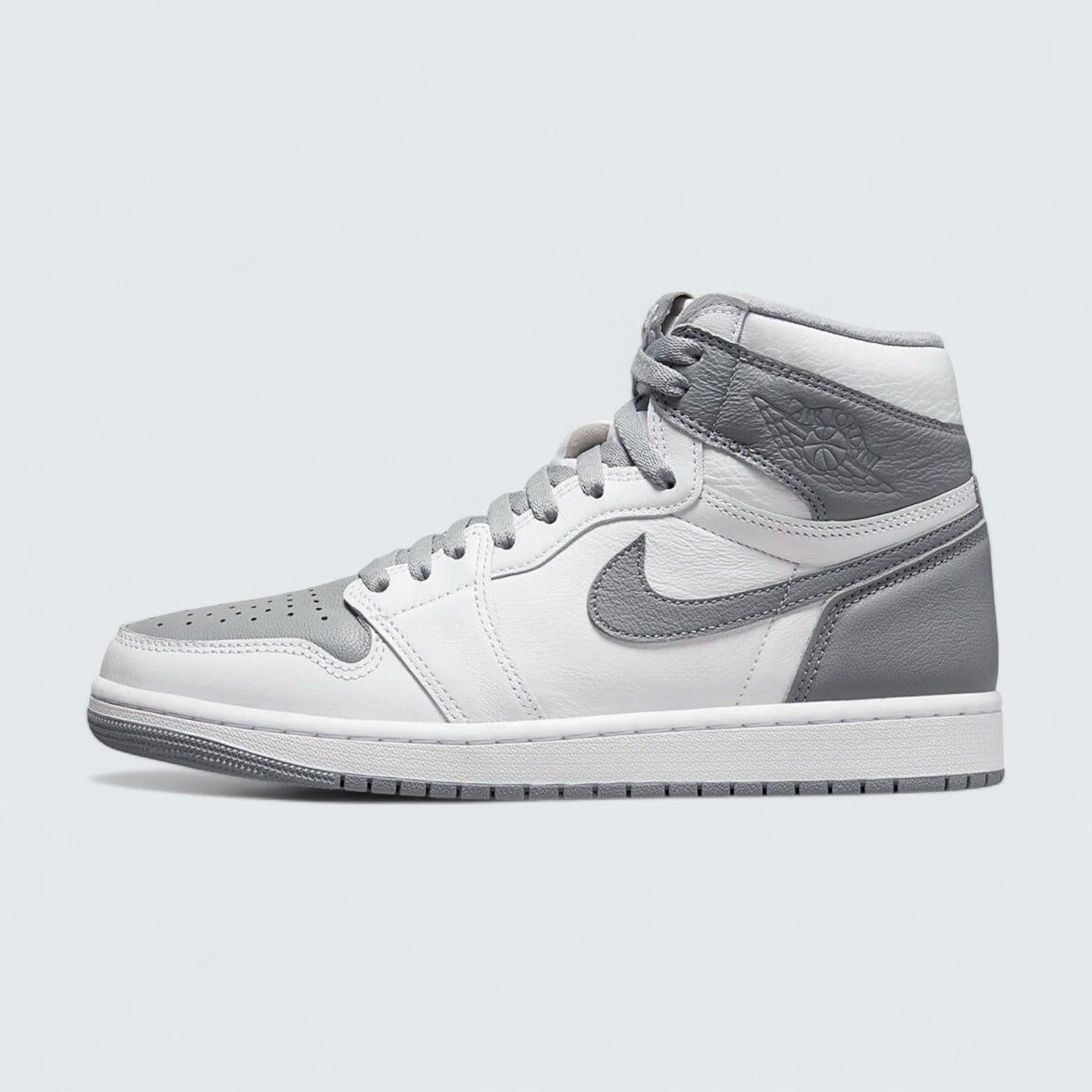 Air Jordan 1 Retro High OG 'Stealth'