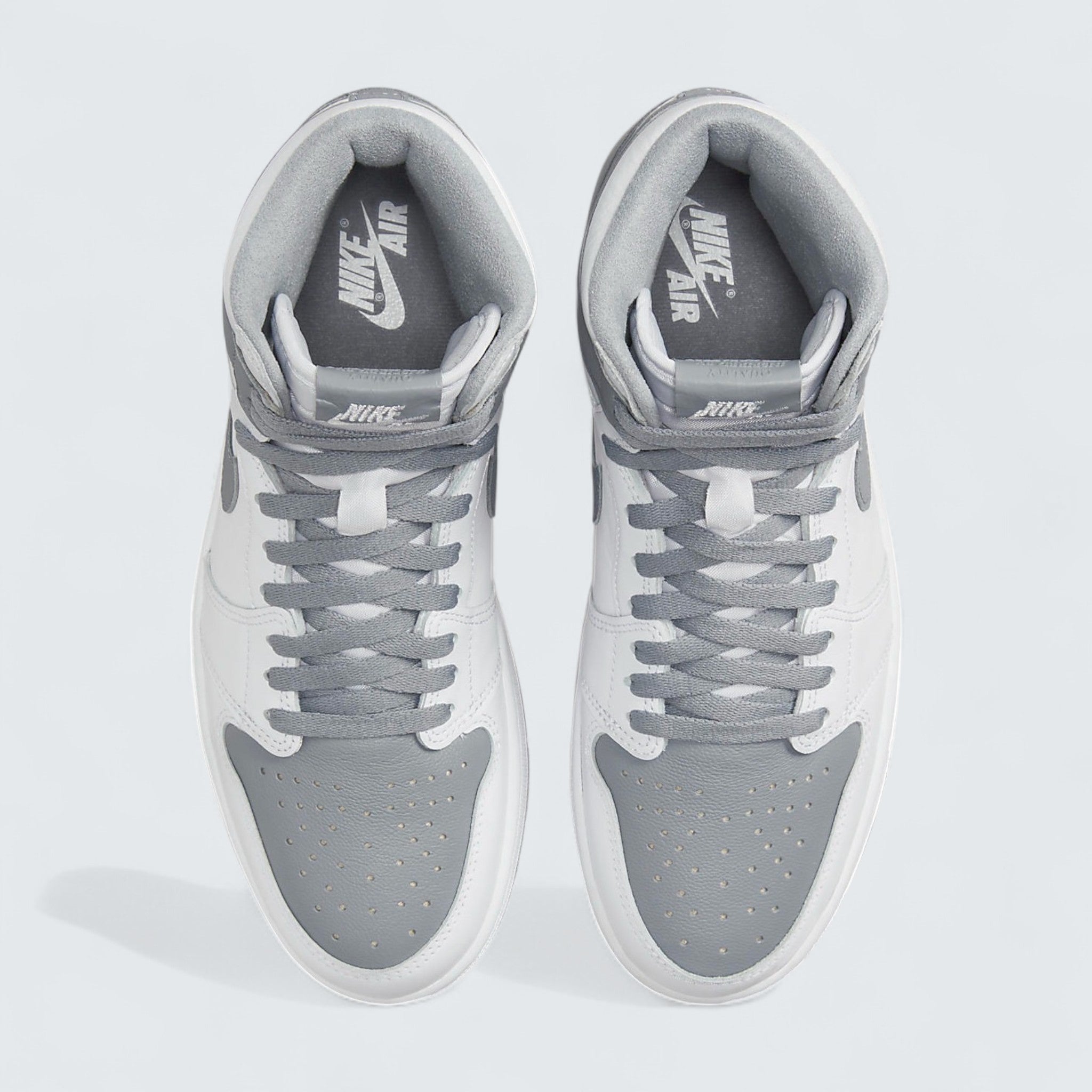 Air Jordan 1 Retro High OG 'Stealth'