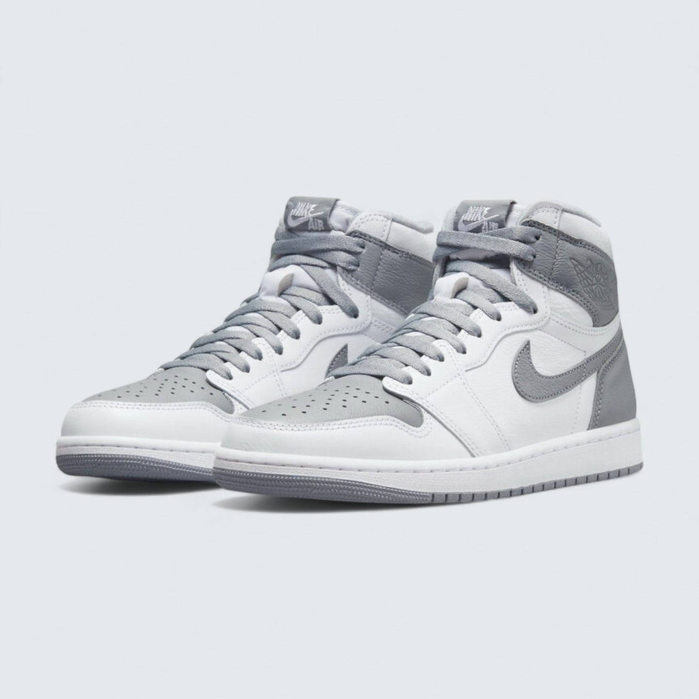 Air Jordan 1 Retro High OG 'Stealth'