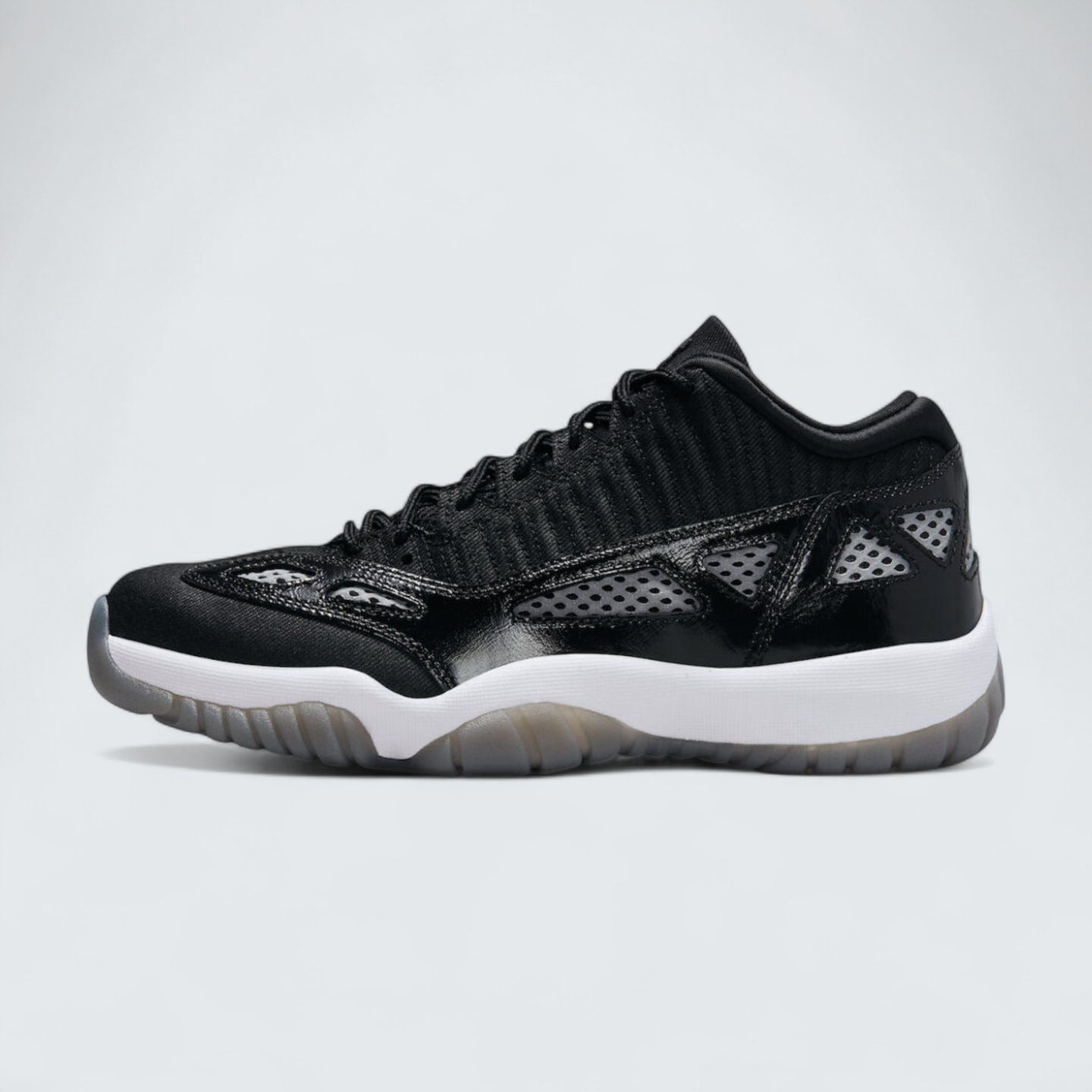 Air Jordan 11 Low IE 'Craft Black White'