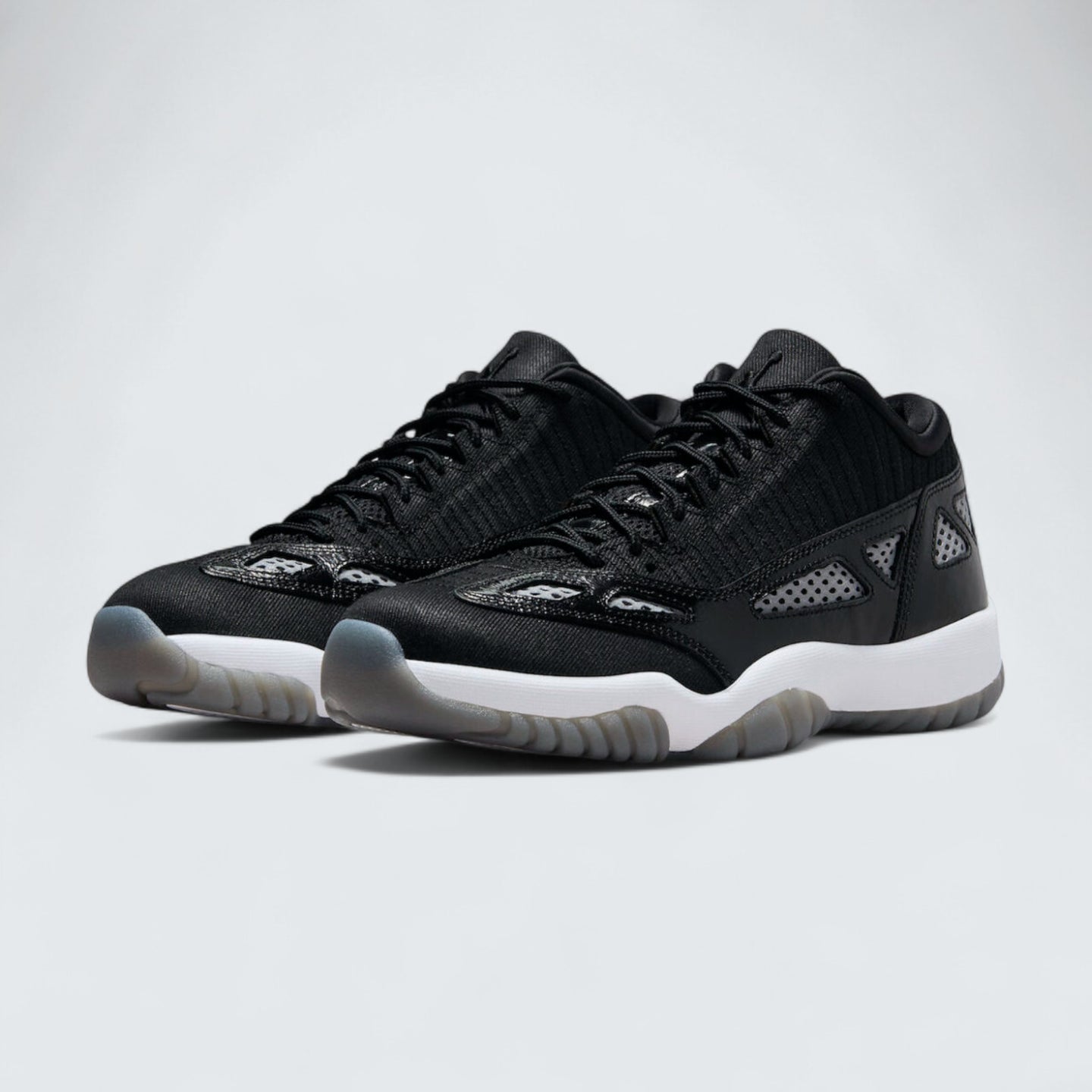 Air Jordan 11 Low IE 'Craft Black White'