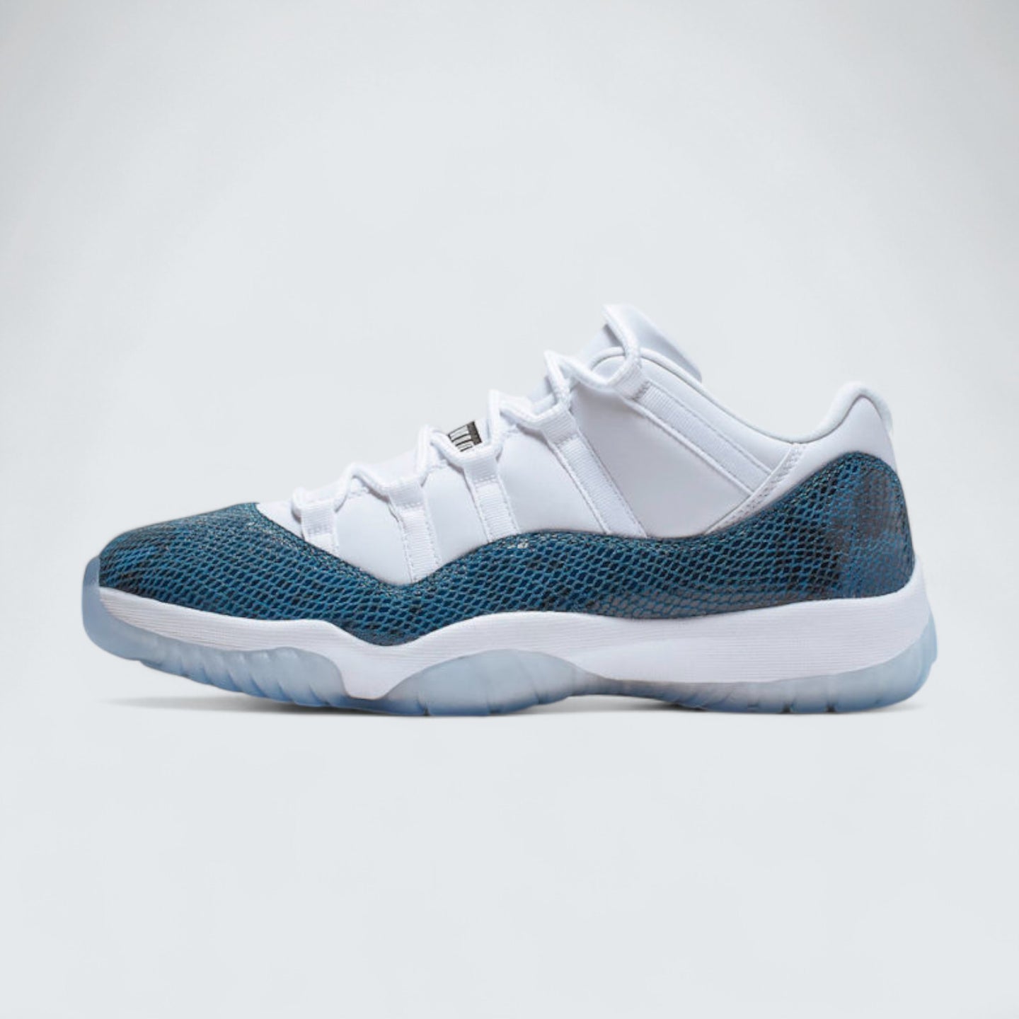 Air Jordan 11 Low 'Navy Blue Snakeskin'