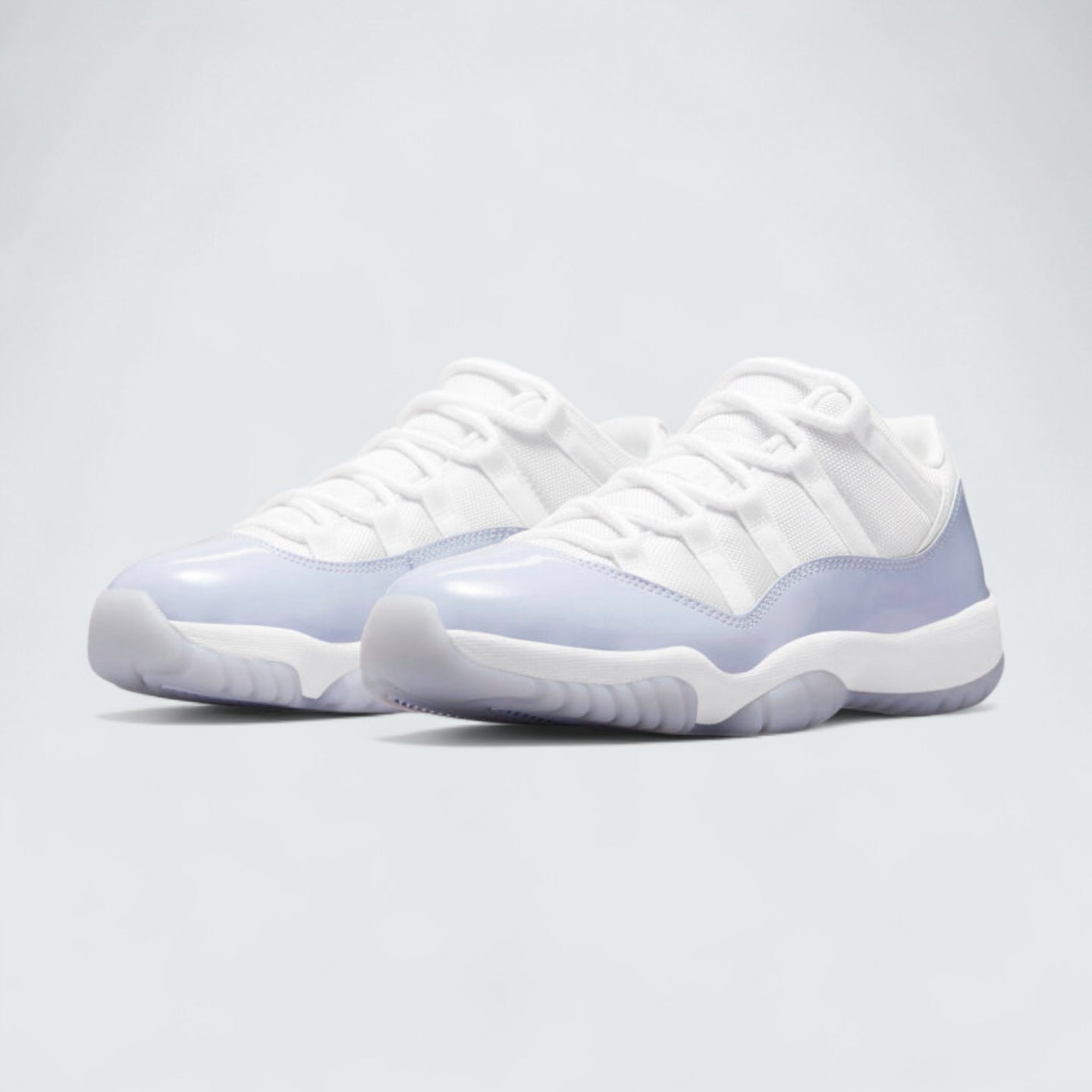 Air Jordan 11 Low 'Pure Violet'