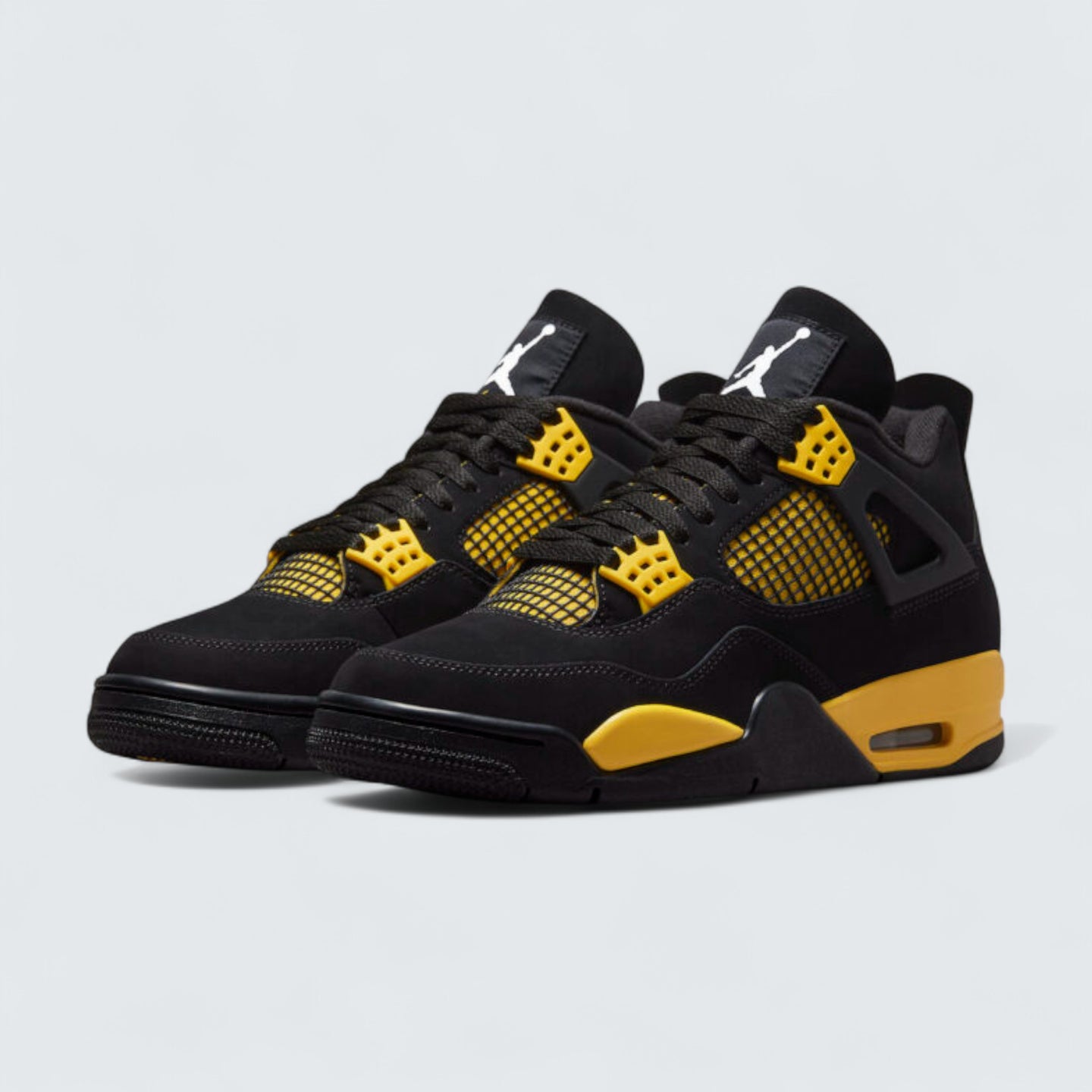 Air Jordan 4 'Thunder'