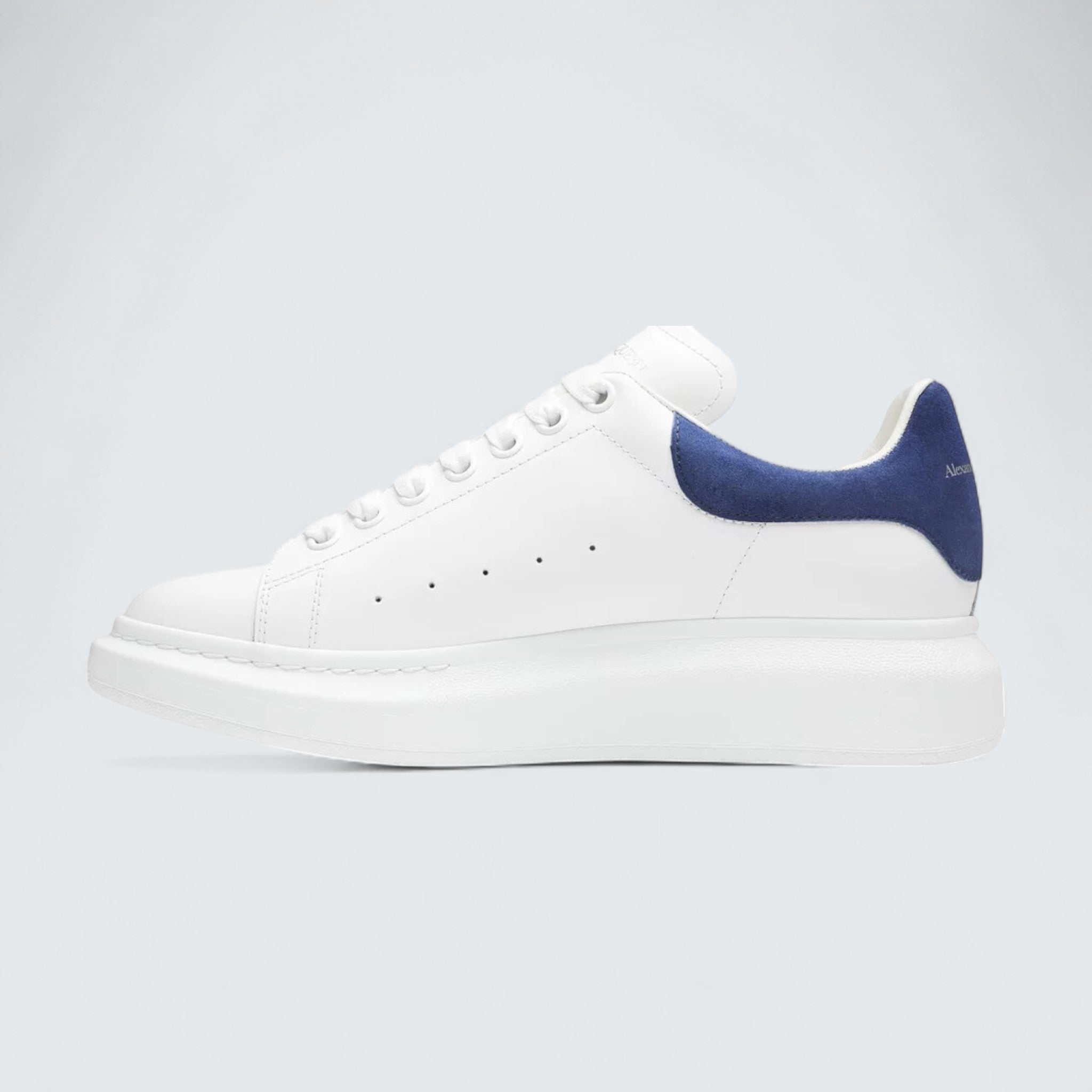 Oversized Sneaker in Paris Blue