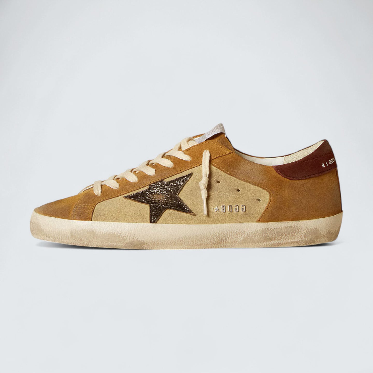 Super-Star 'Beige Suede & Black Crackle Star'