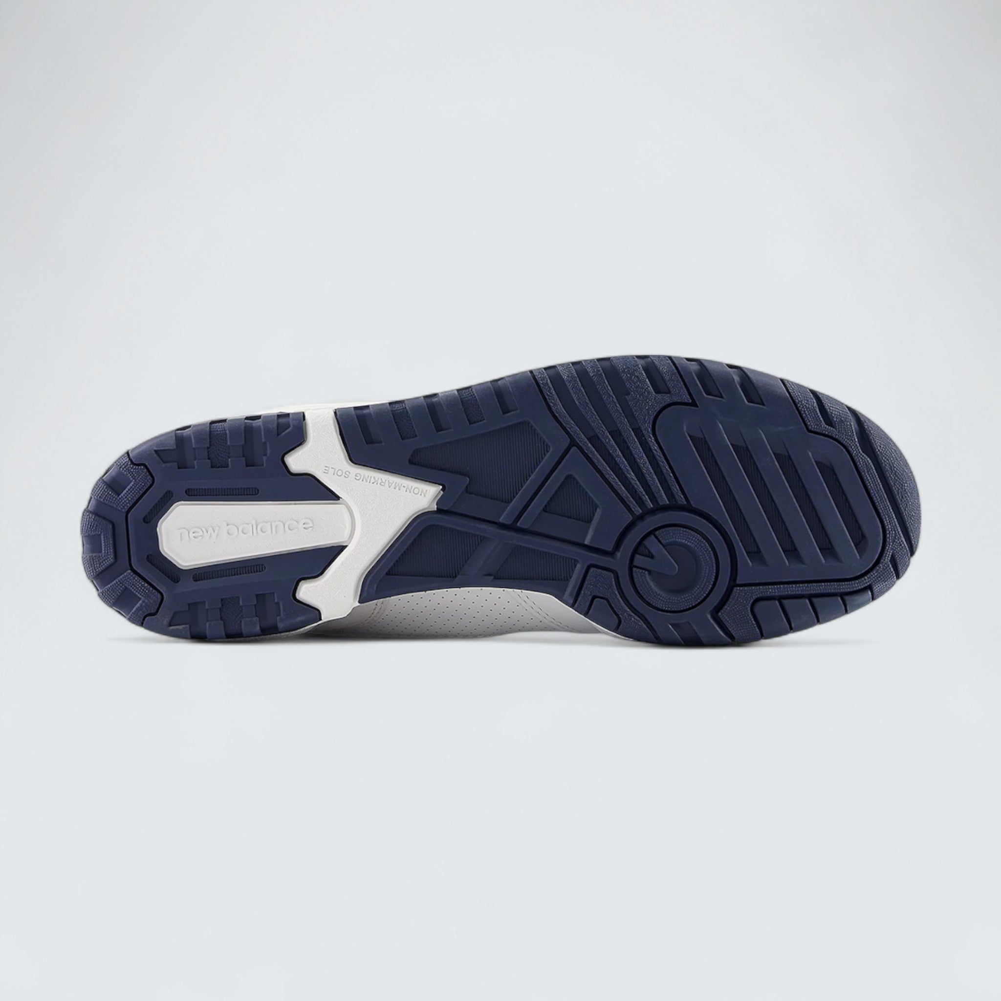 550 'White Navy Quarry Blue'