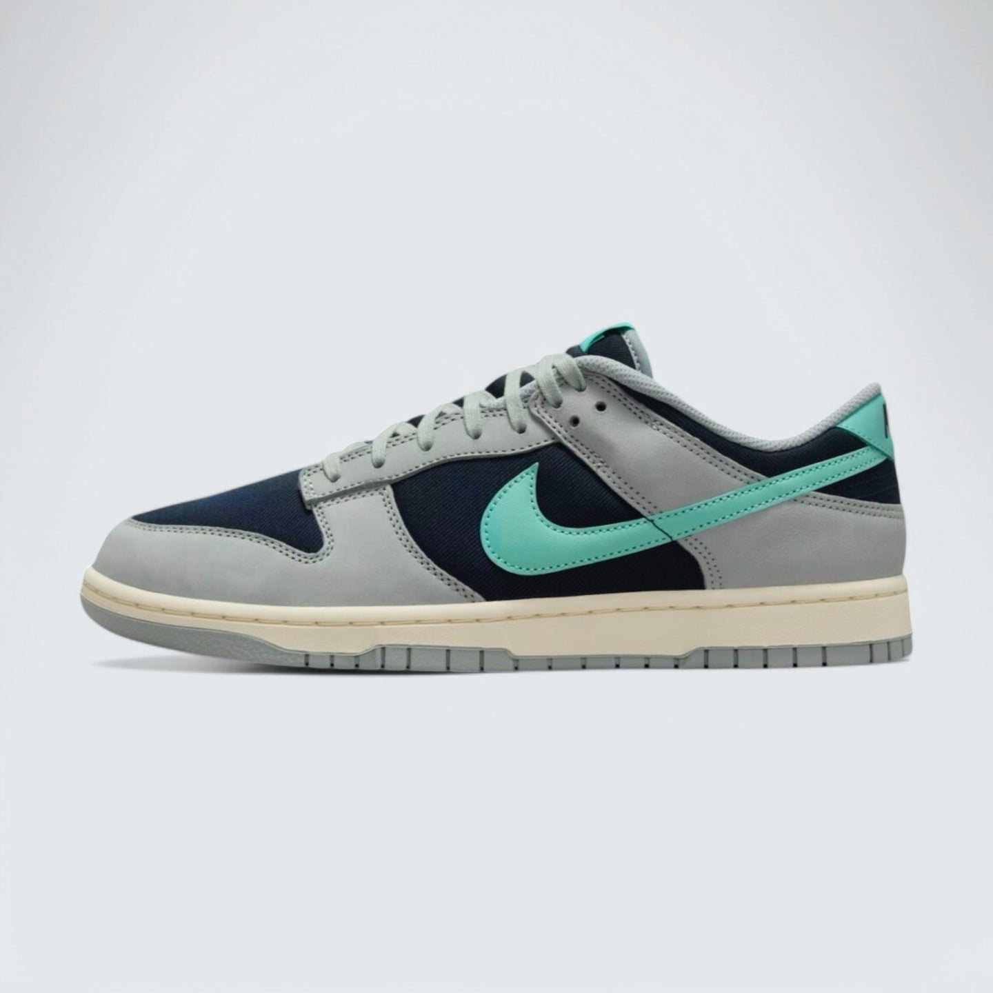 Dunk Low 'Dark Obsidian Green Frost'