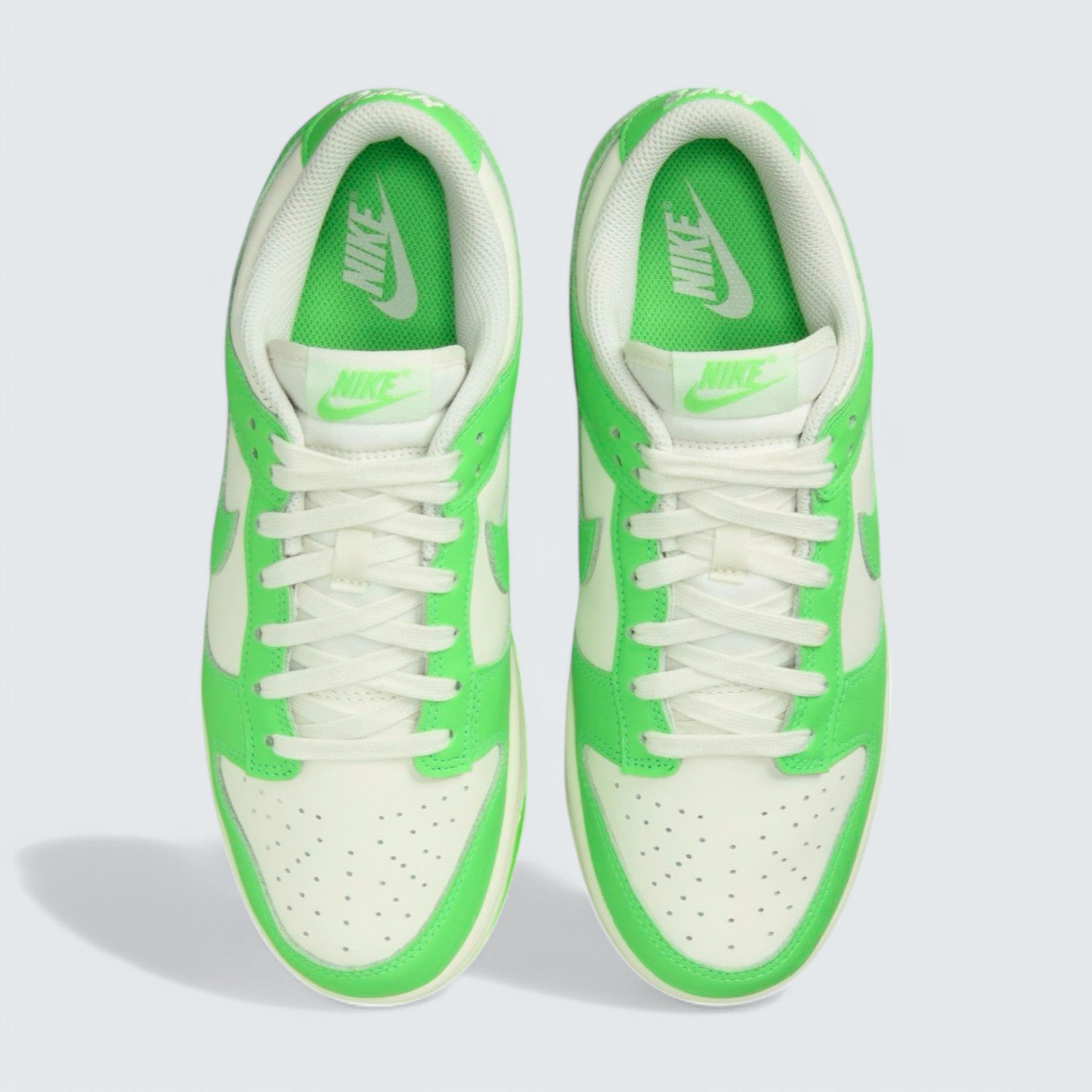 Dunk Low 'Green Strike'
