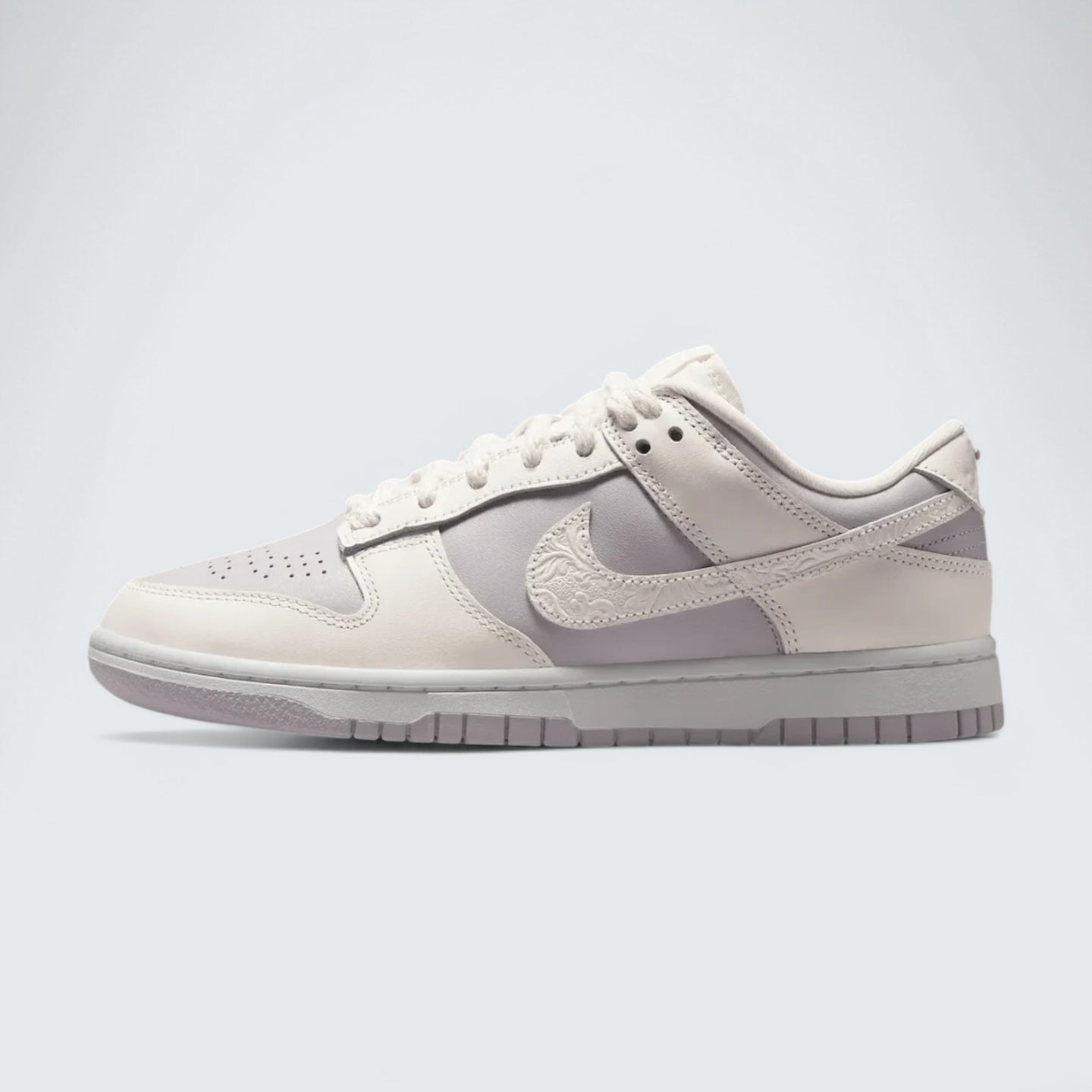 Dunk Low 'Platinum Violet Sail'
