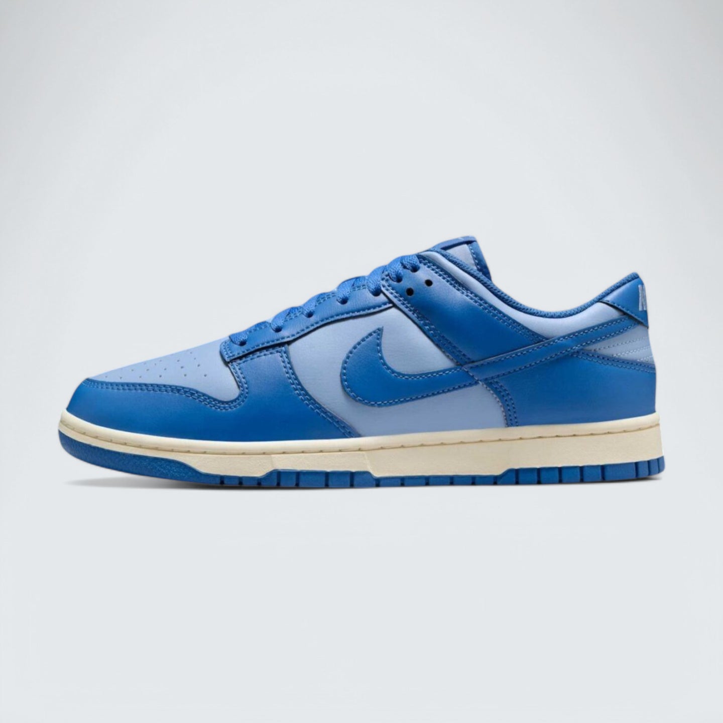 Dunk Low 'Psychic Blue / Star Blue'