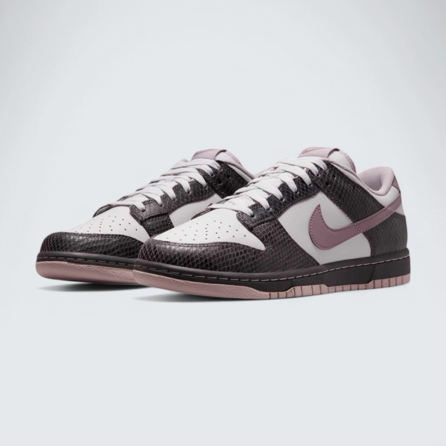 Dunk Low SE 'Snakeskin Medium Ash'
