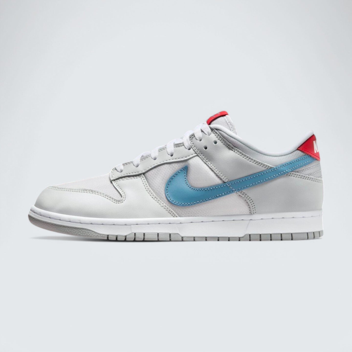 Dunk Low 'Silver Surfer'