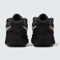 KD 18 ’Black Label’