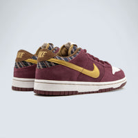 Nike SB Dunk Low 'Anchorman'