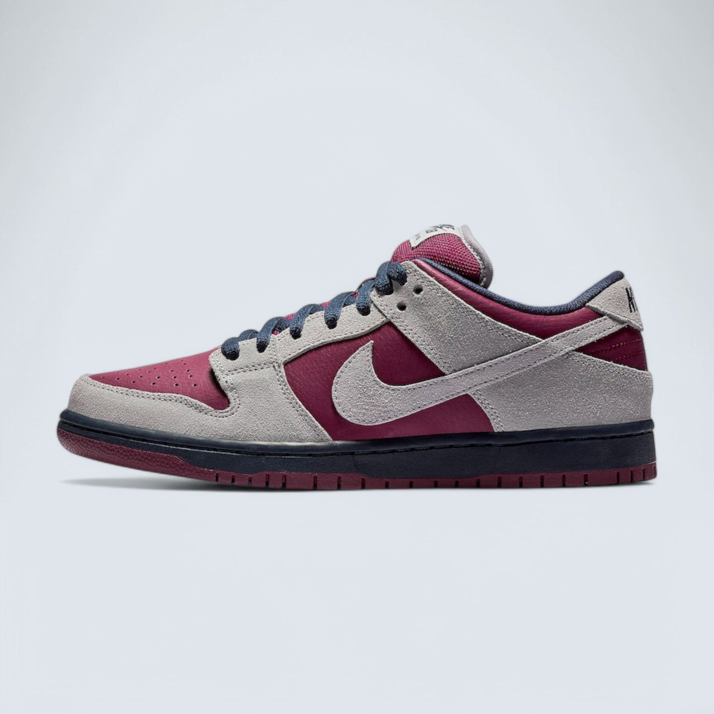 Nike SB Dunk Low 'True Berry'