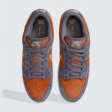 SB Dunk Low 'Light Carbon Monarch'