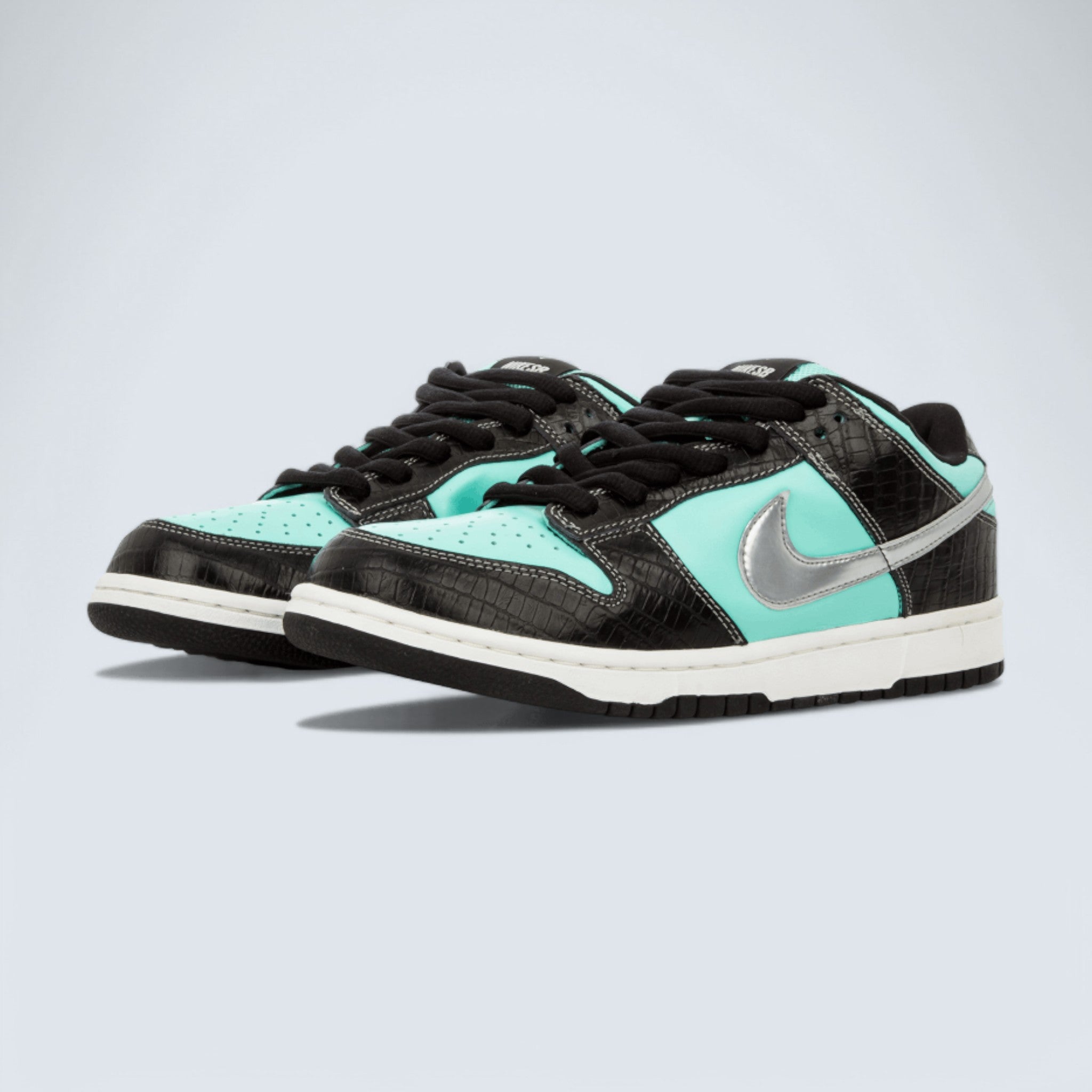 Nike SB Dunk Low 'Diamond Supply Co. 'Tiffany''