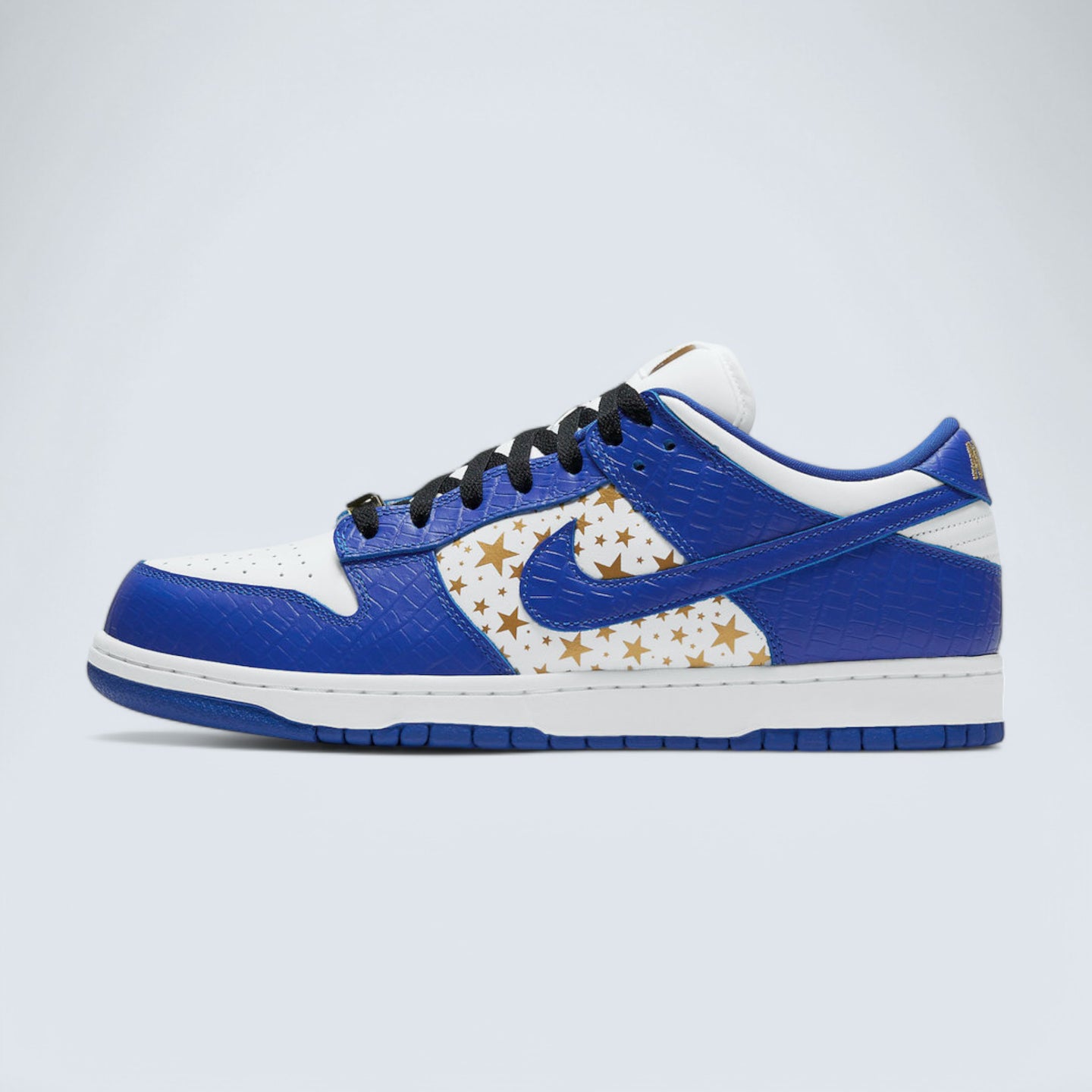 Nike x Supreme SB Dunk 'Hyper Blue'