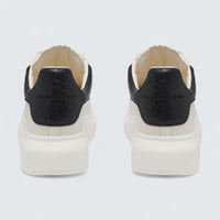 Oversized Sneaker in Off White Black