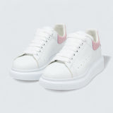 Oversized Sneaker in White Pink